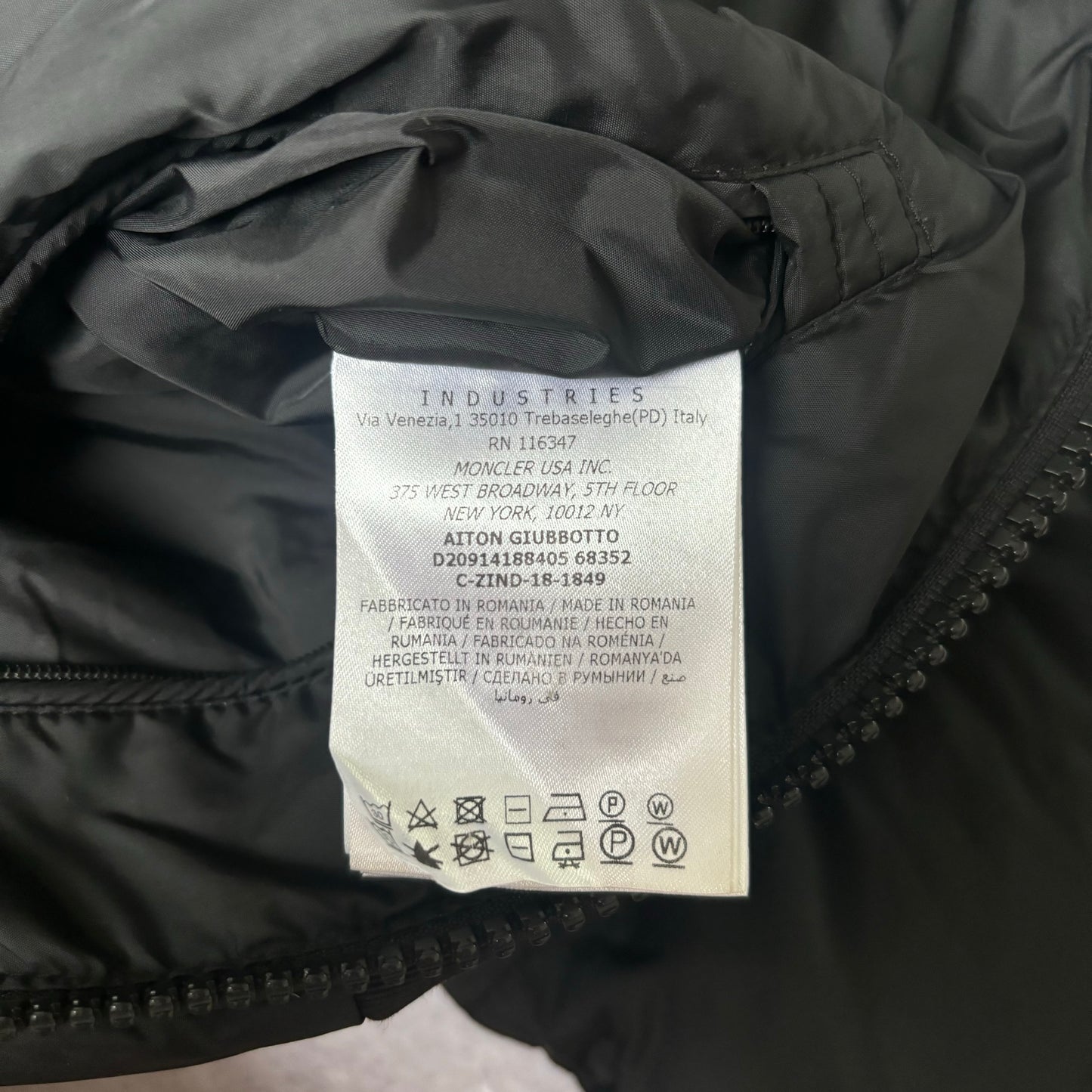 Moncler Aiton Puffer Jacket - Size 3