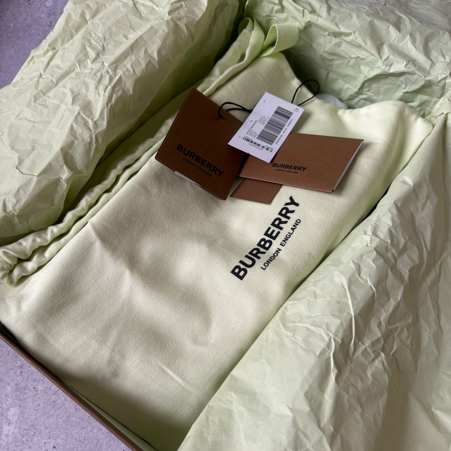 Burberry Sliders - UK 11