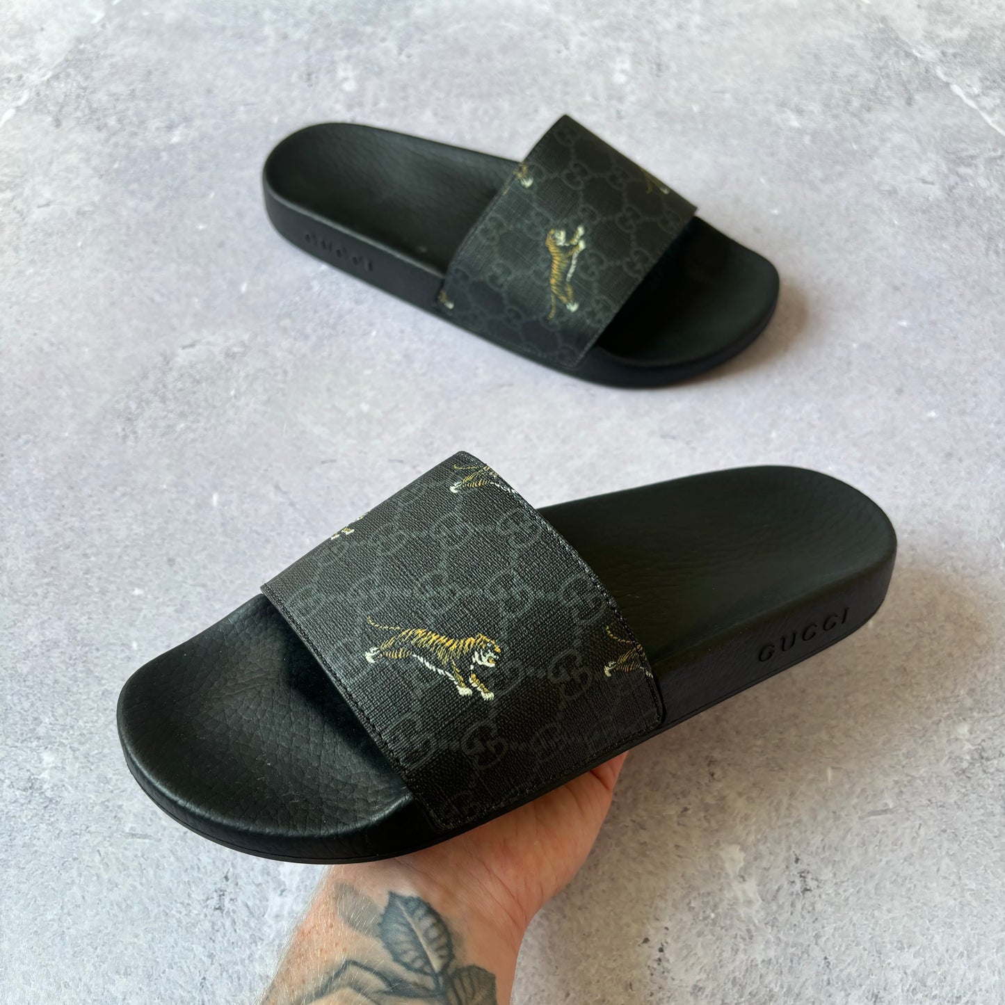 Gucci Sliders - UK 9
