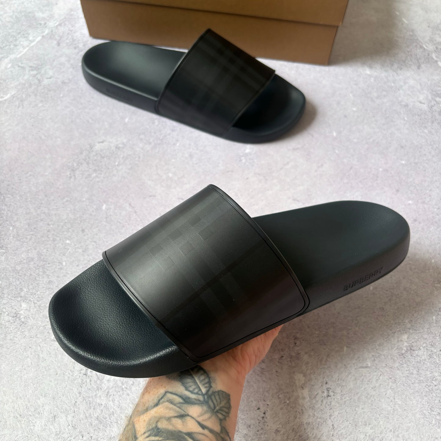 Burberry Sliders - UK 11