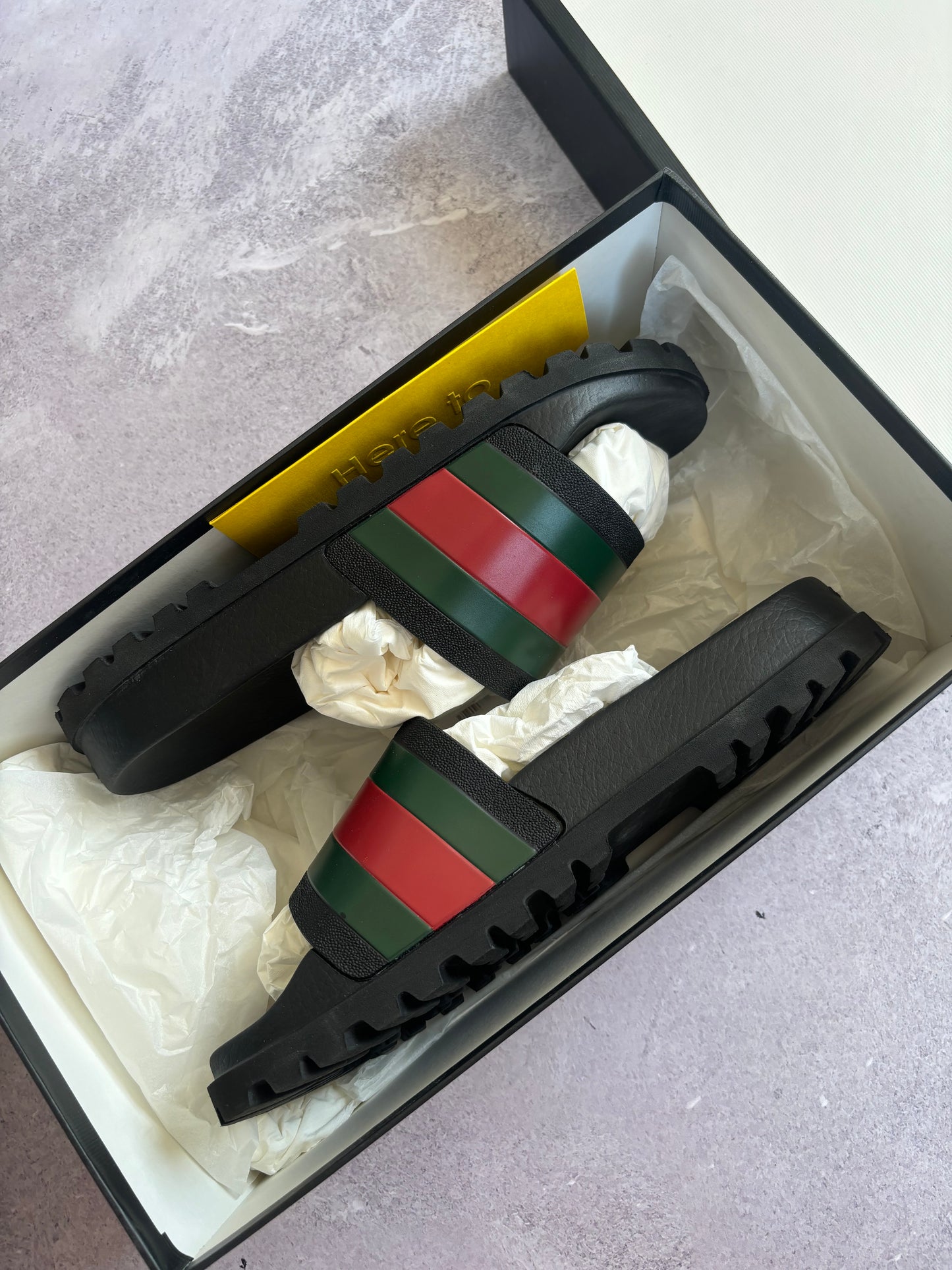 Gucci Web Sliders - UK 11