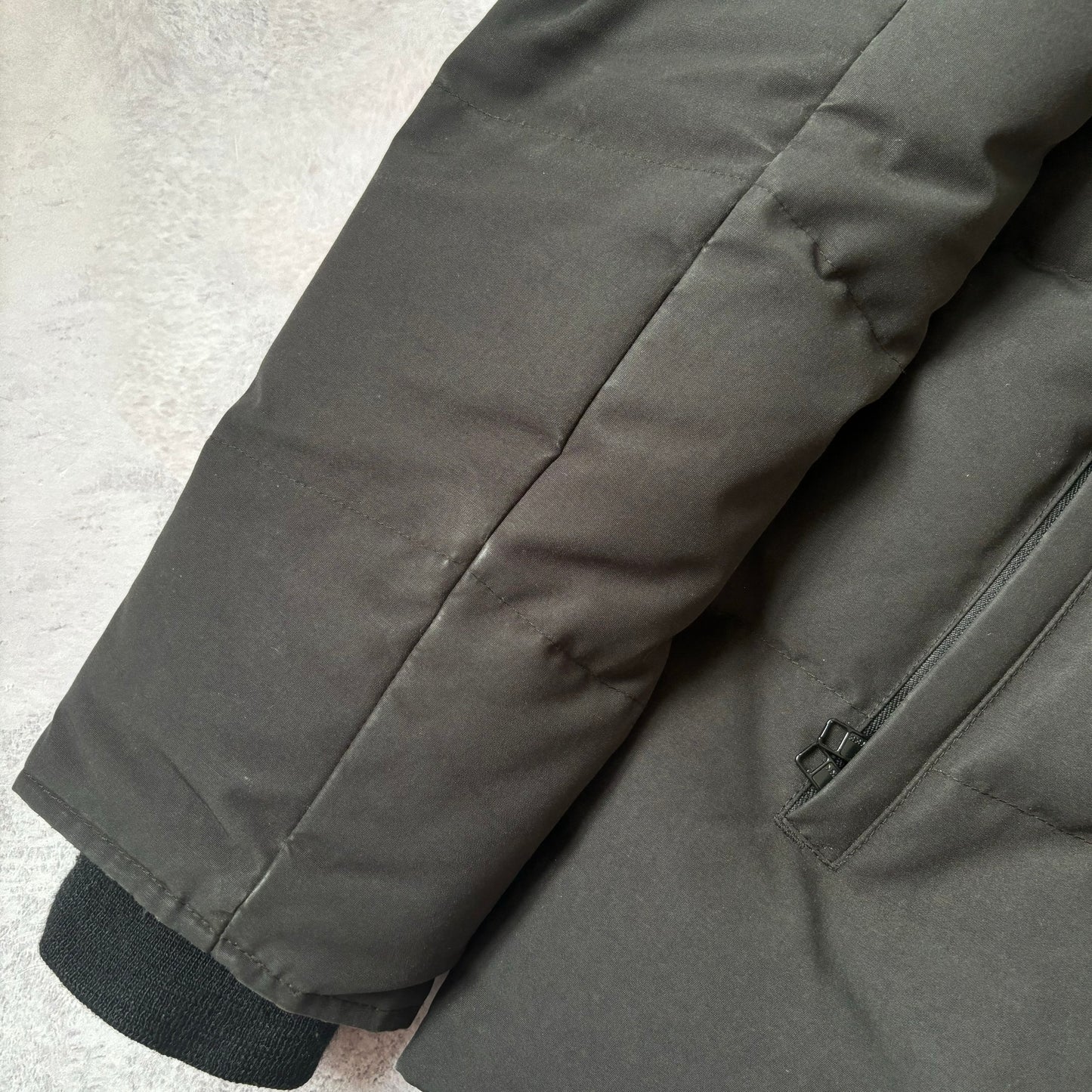 Canada Goose Wyndham Parka Jacket - Large