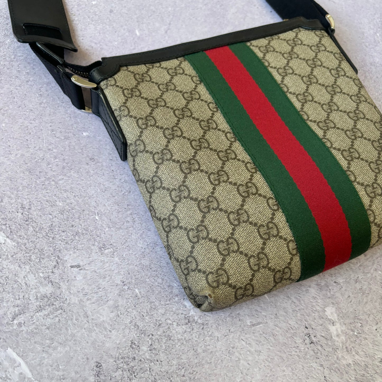 Gucci Messenger Bag