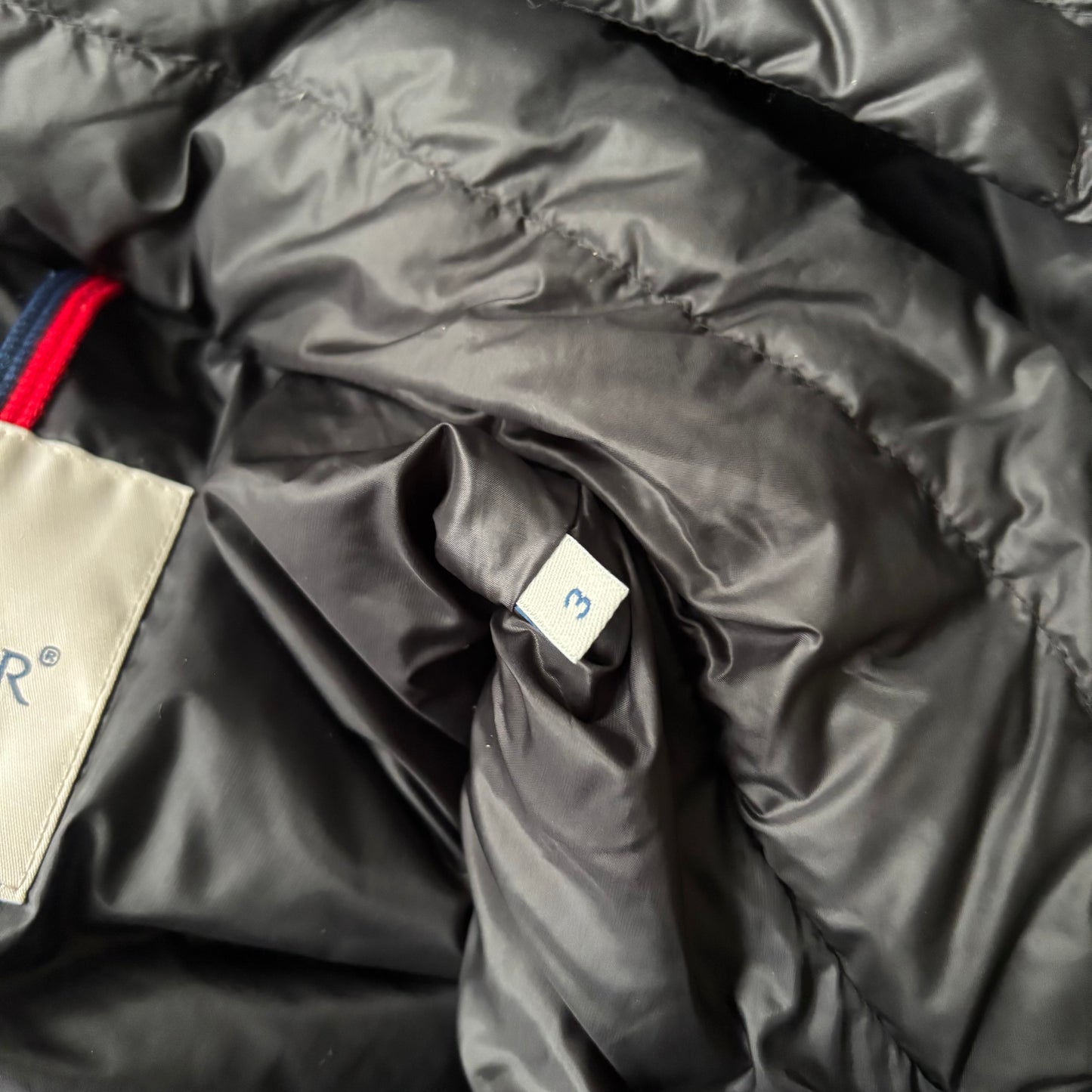 Moncler Verte Puffer Jacket - Size 3
