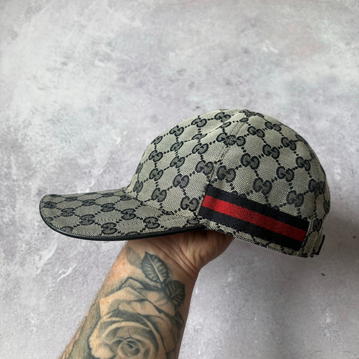 Gucci Cap - Medium