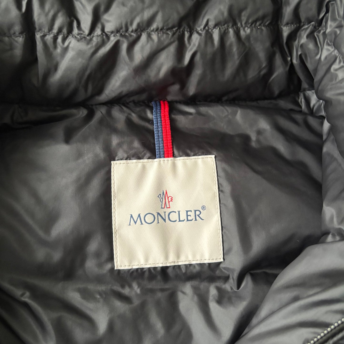 Moncler Verte Puffer Jacket - Size 3