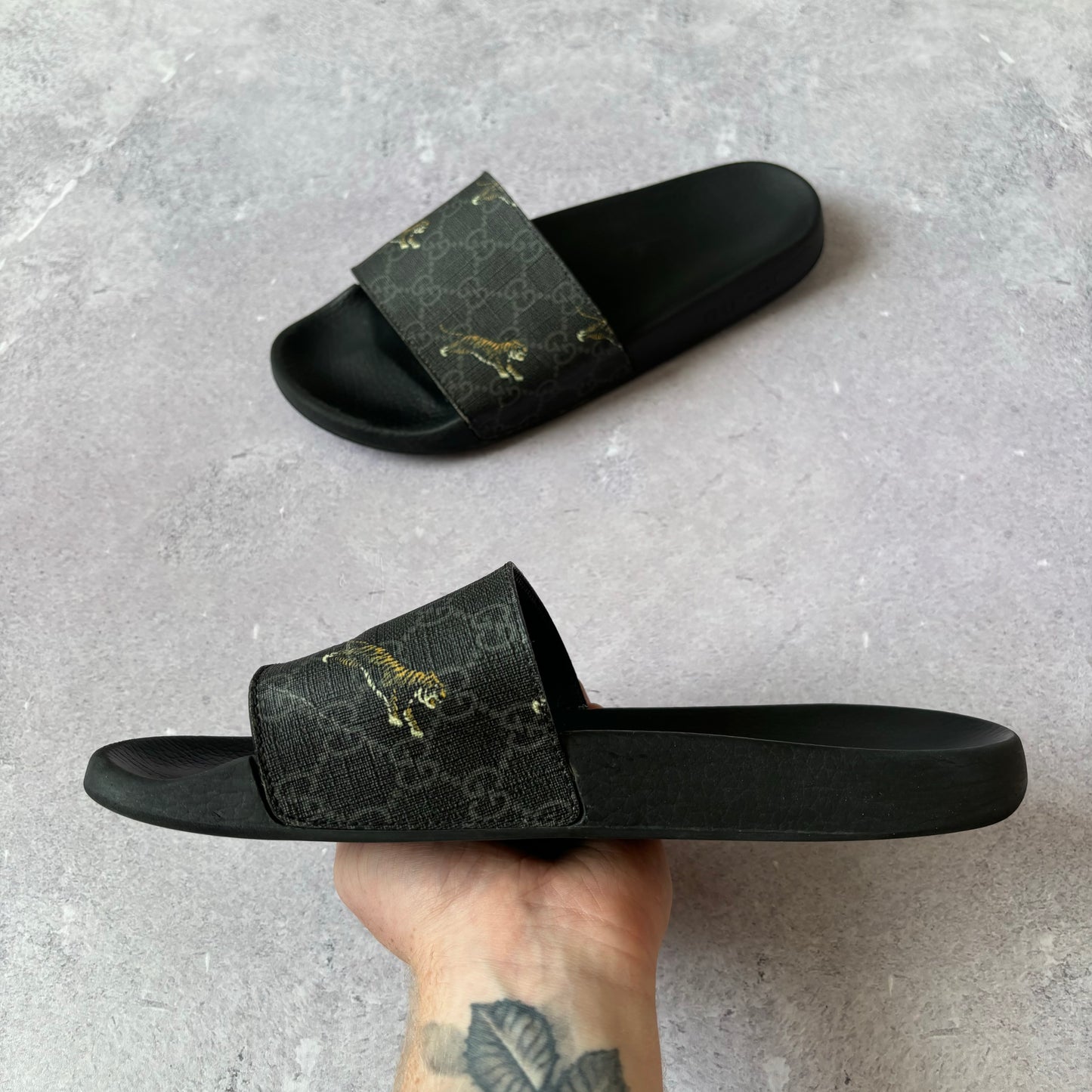 Gucci Sliders - UK 9