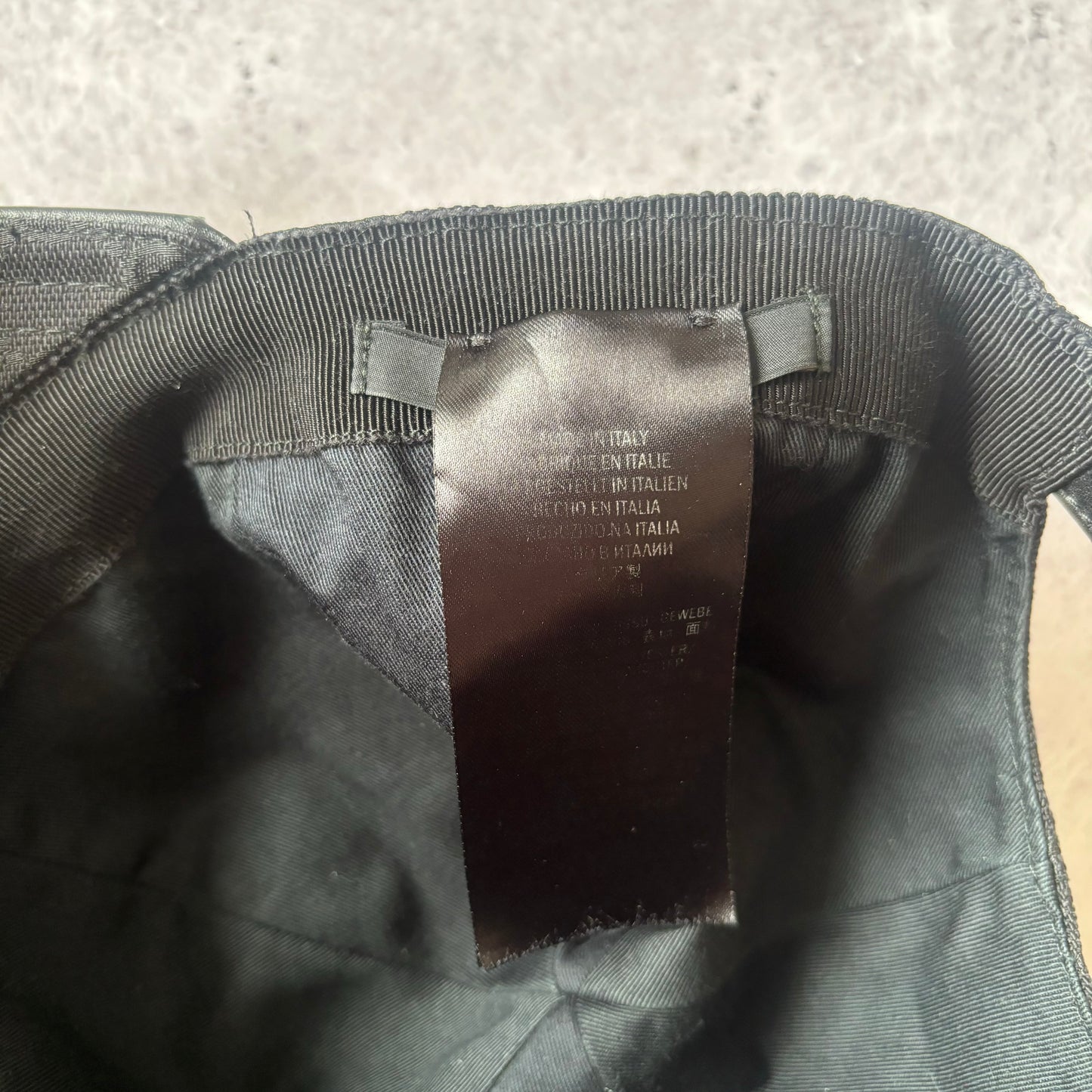 Gucci Cap - Medium