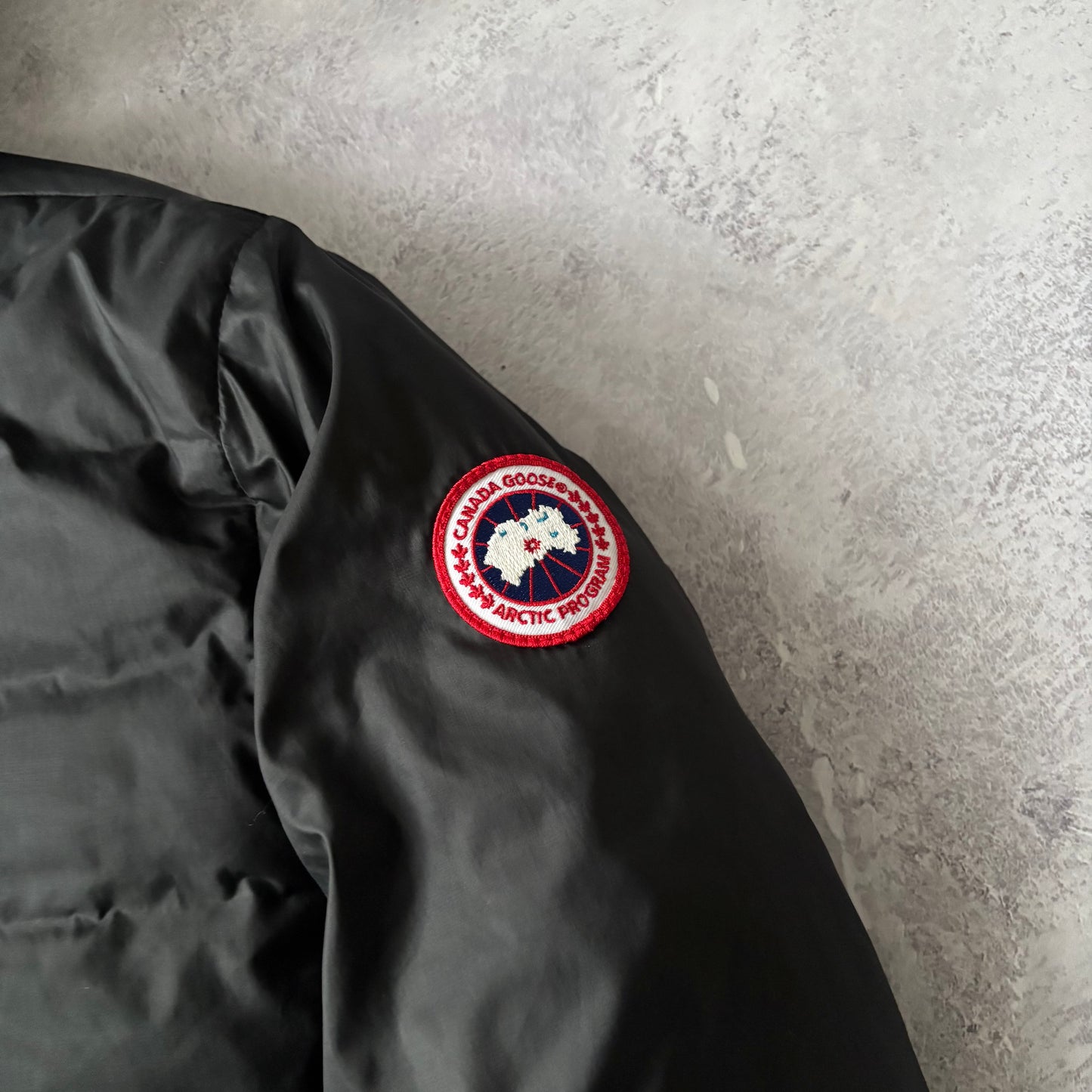 Canada Goose Lodge Puffer Jacket - Small
