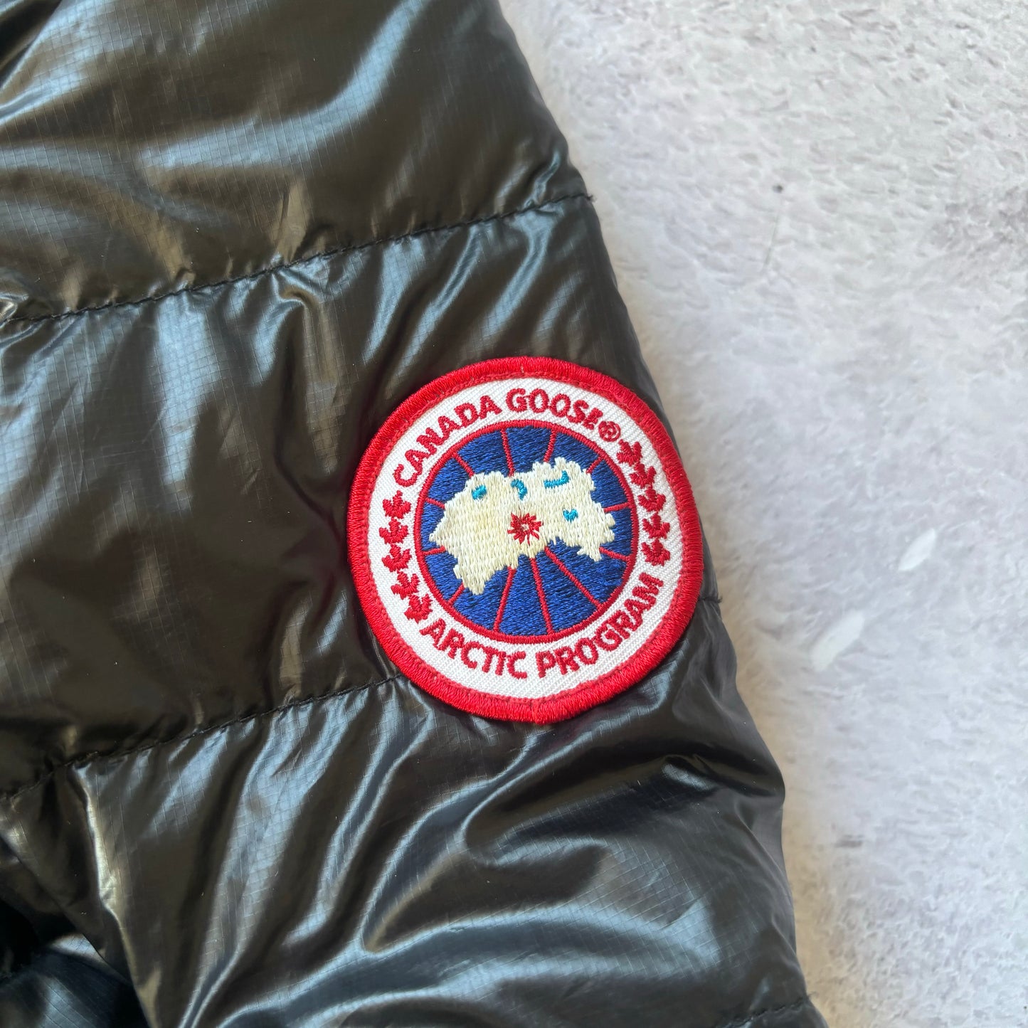 Canada Goose Hybridge Jacket - Medium