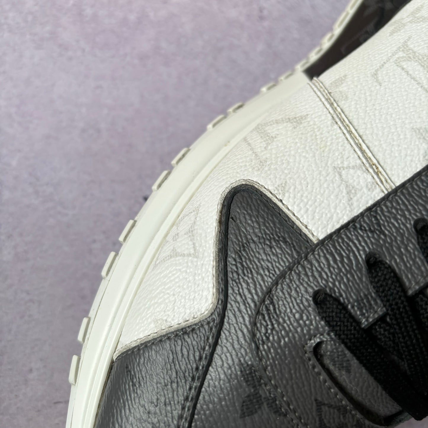 Louis Vuitton Runaway Trainers - UK 9.5