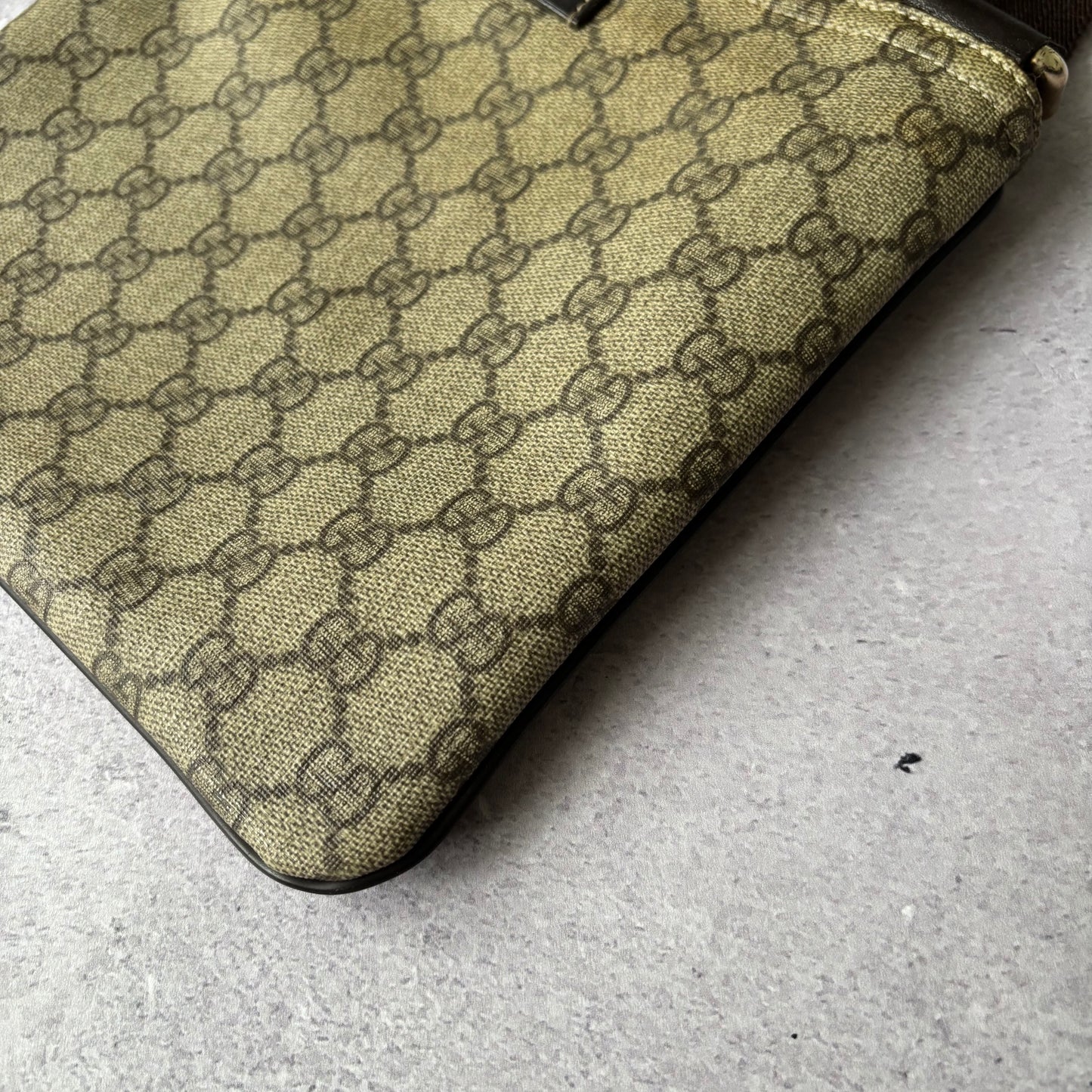Gucci Messenger Bag