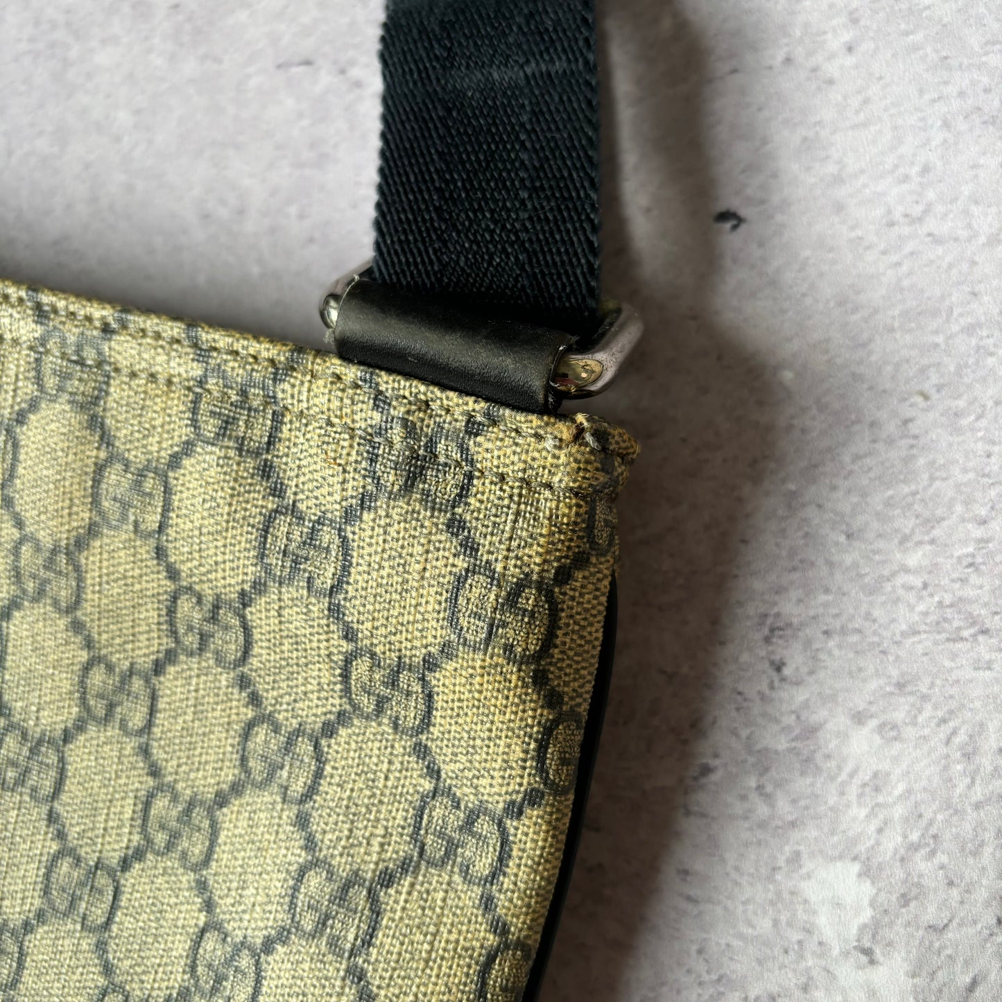 Gucci Messenger Bag