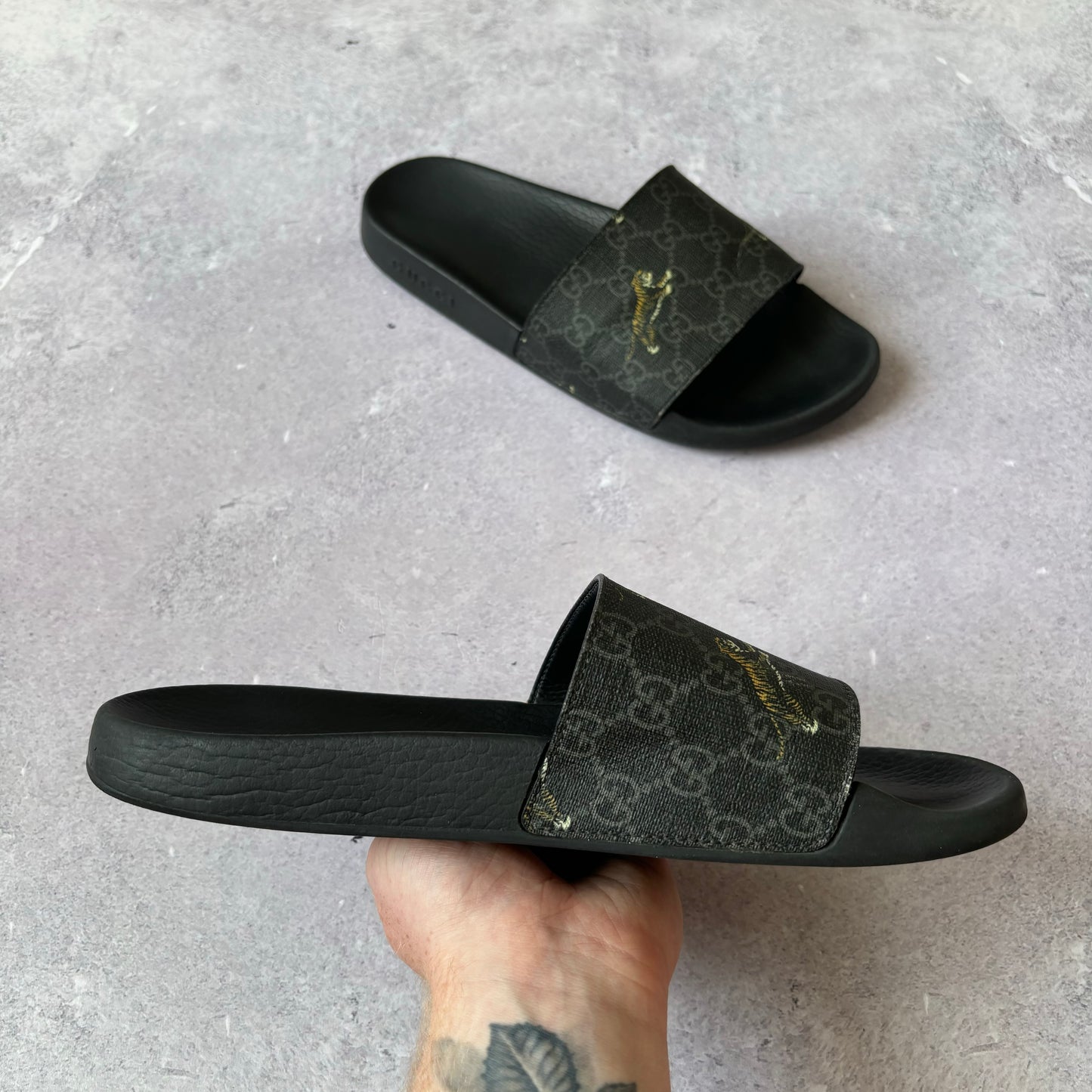Gucci Sliders - UK 9