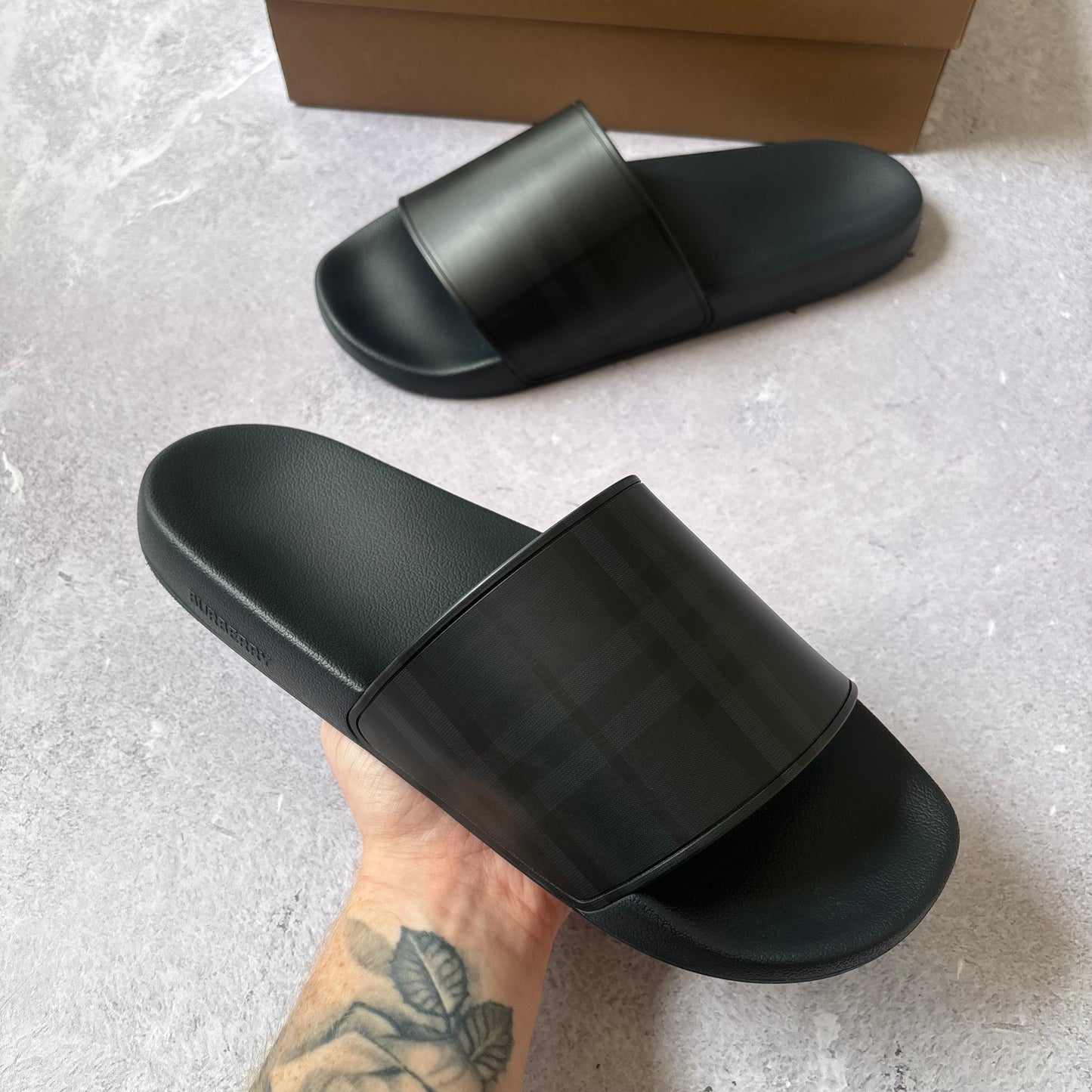 Burberry Sliders - UK 11