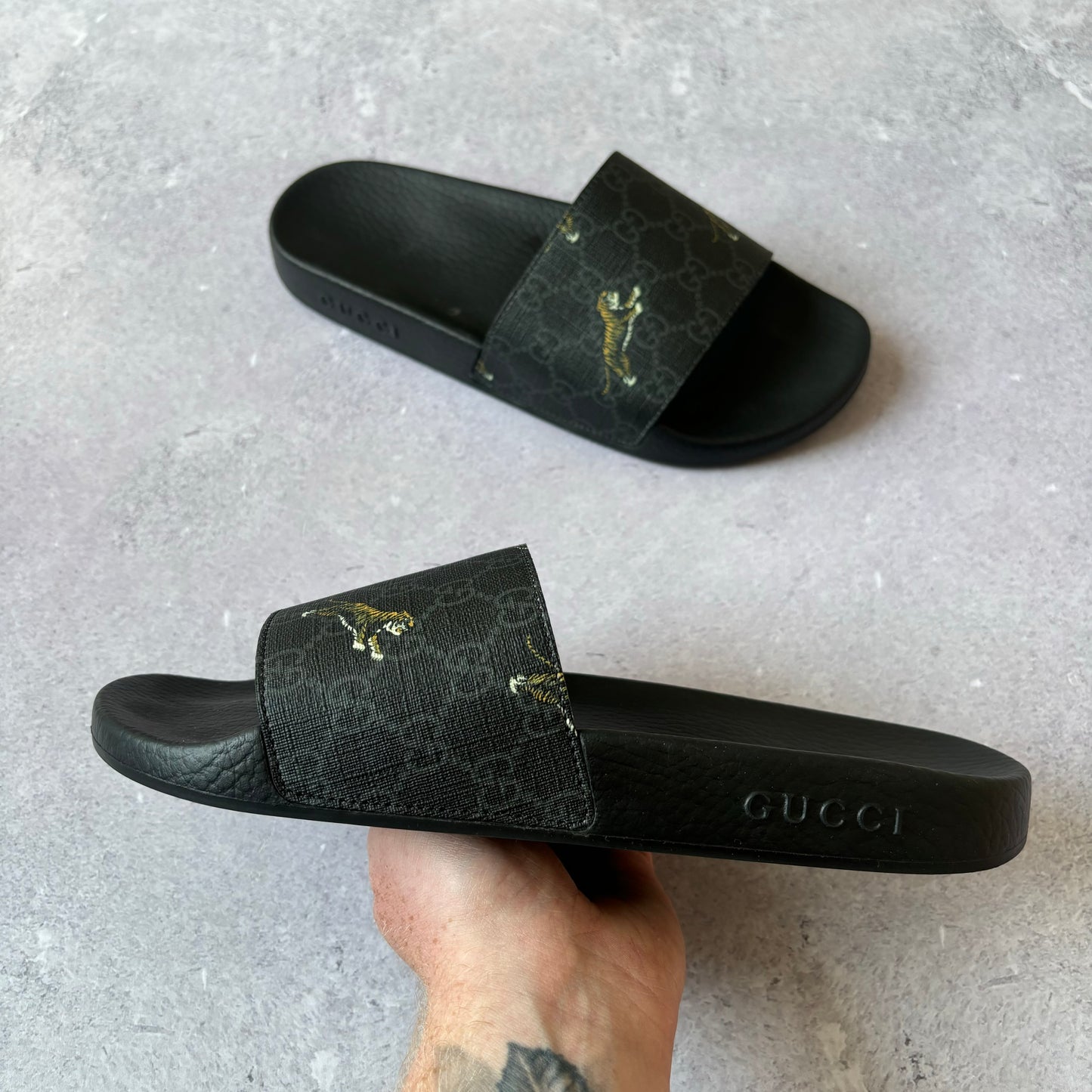 Gucci Sliders - UK 9
