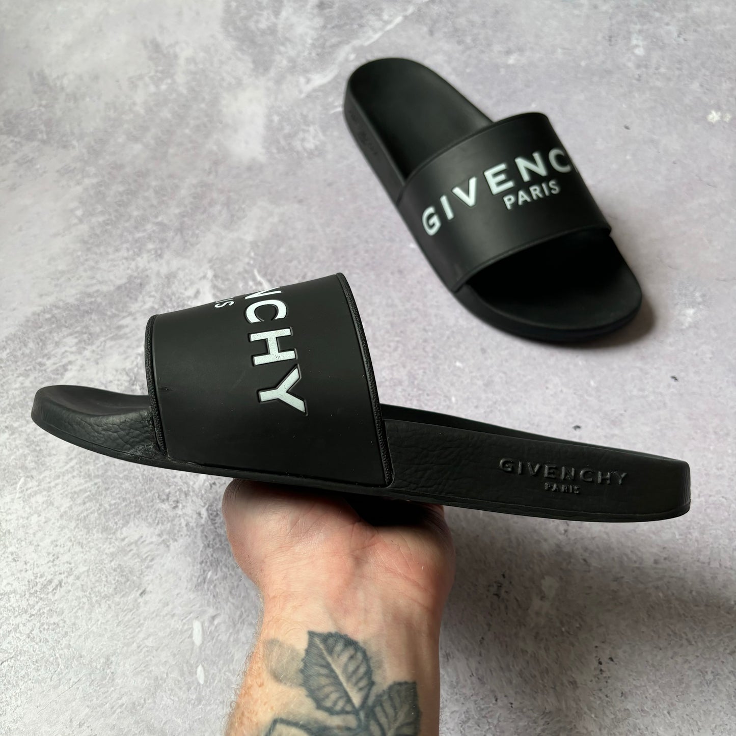 Givenchy Sliders - UK 9