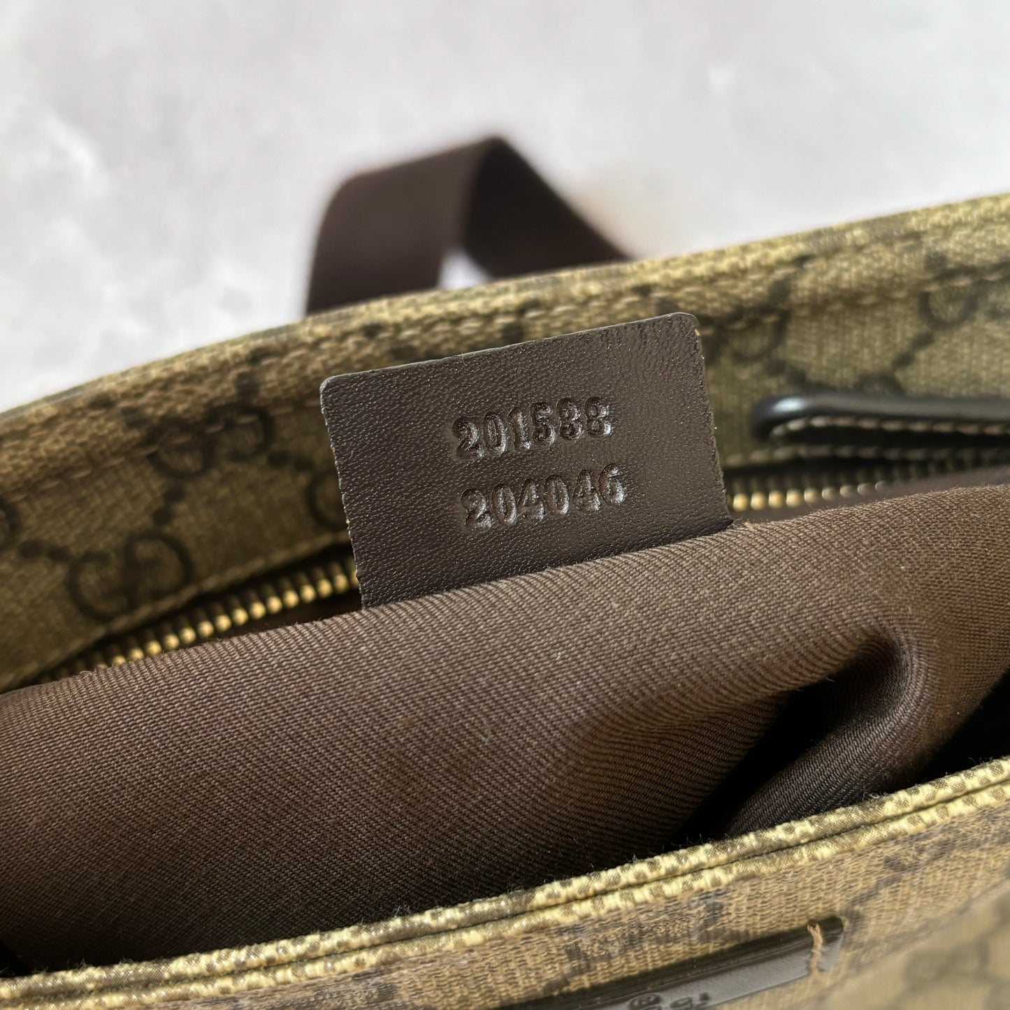 Gucci Messenger Bag