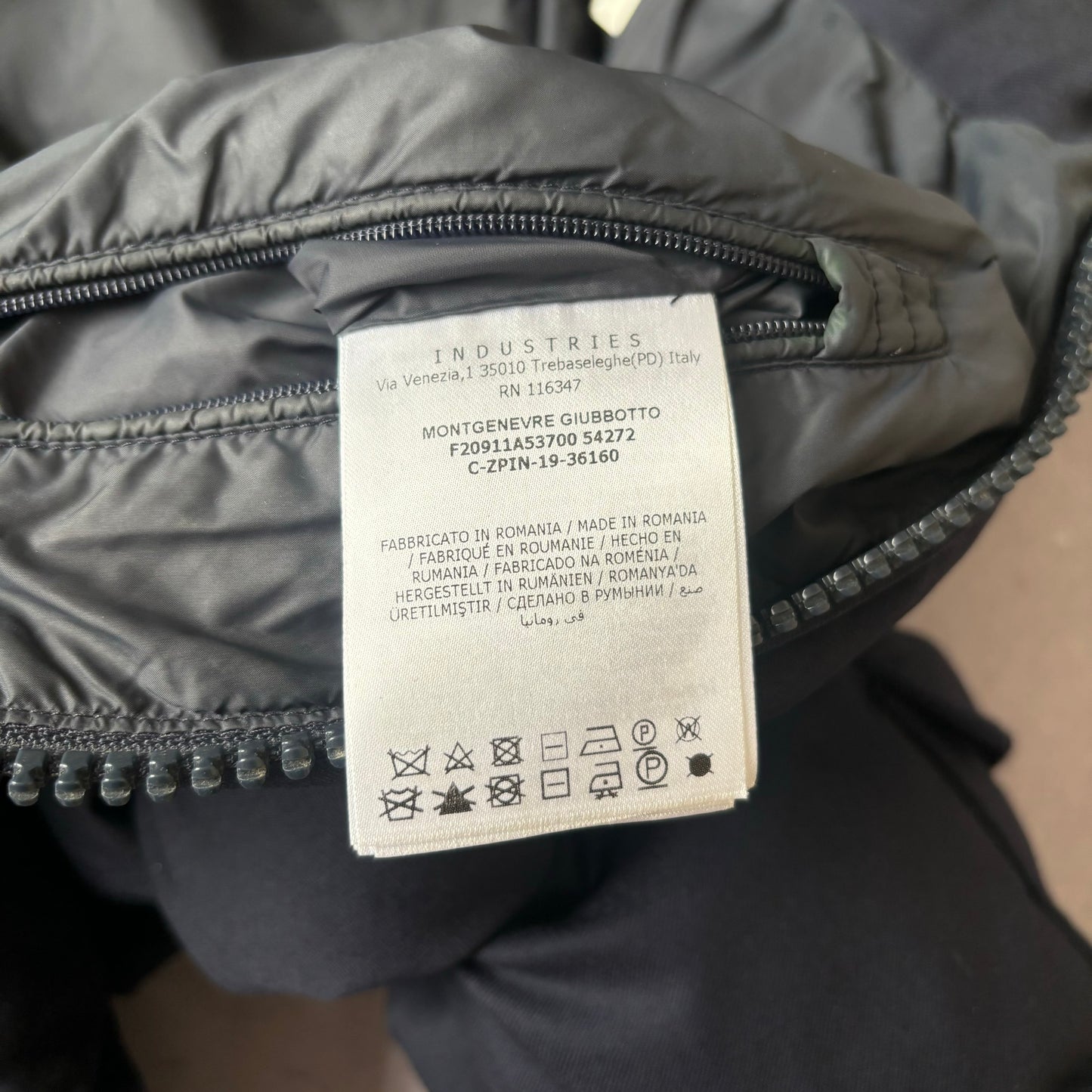 Moncler Montgenevre Puffer Jacket - Size 2