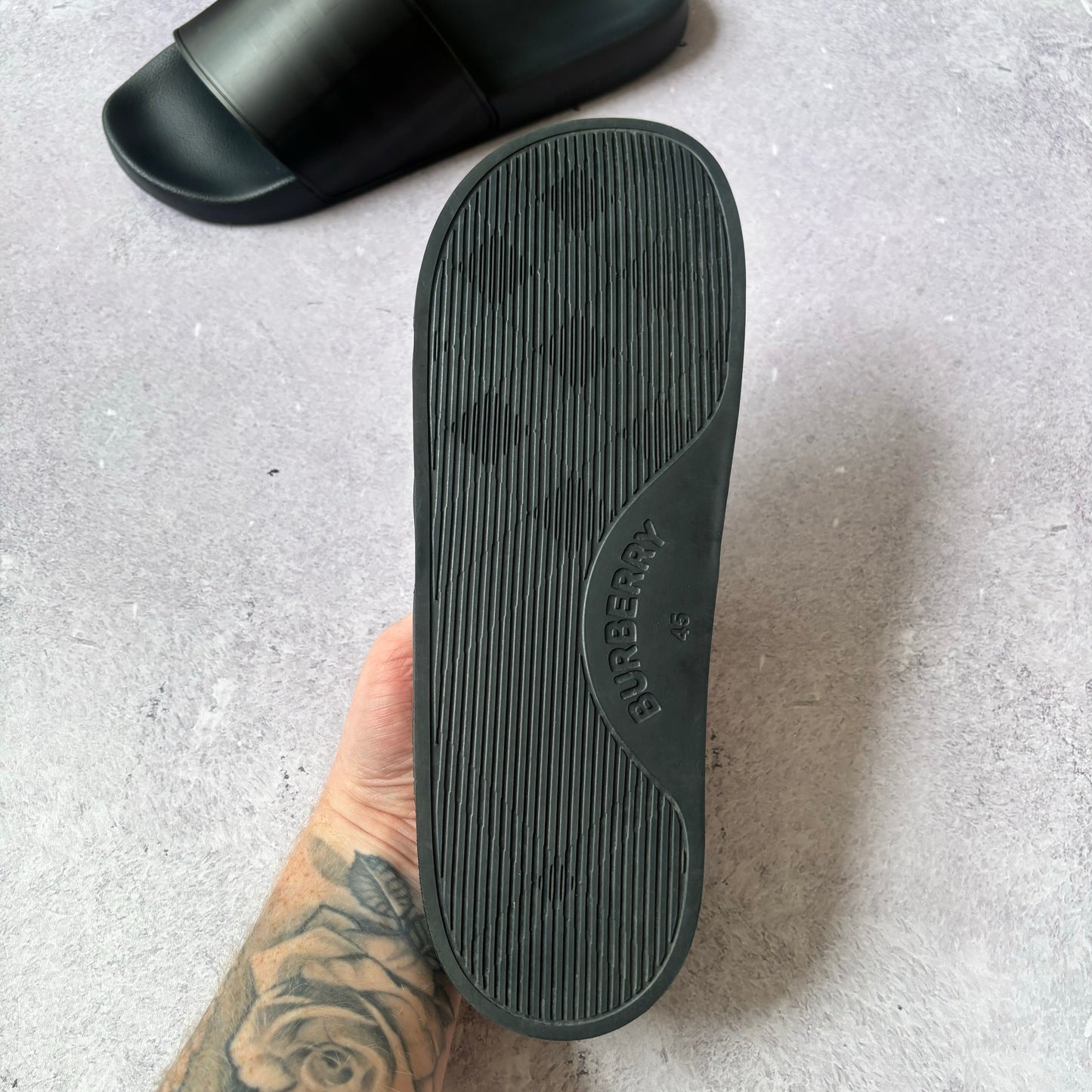 Burberry Sliders - UK 11