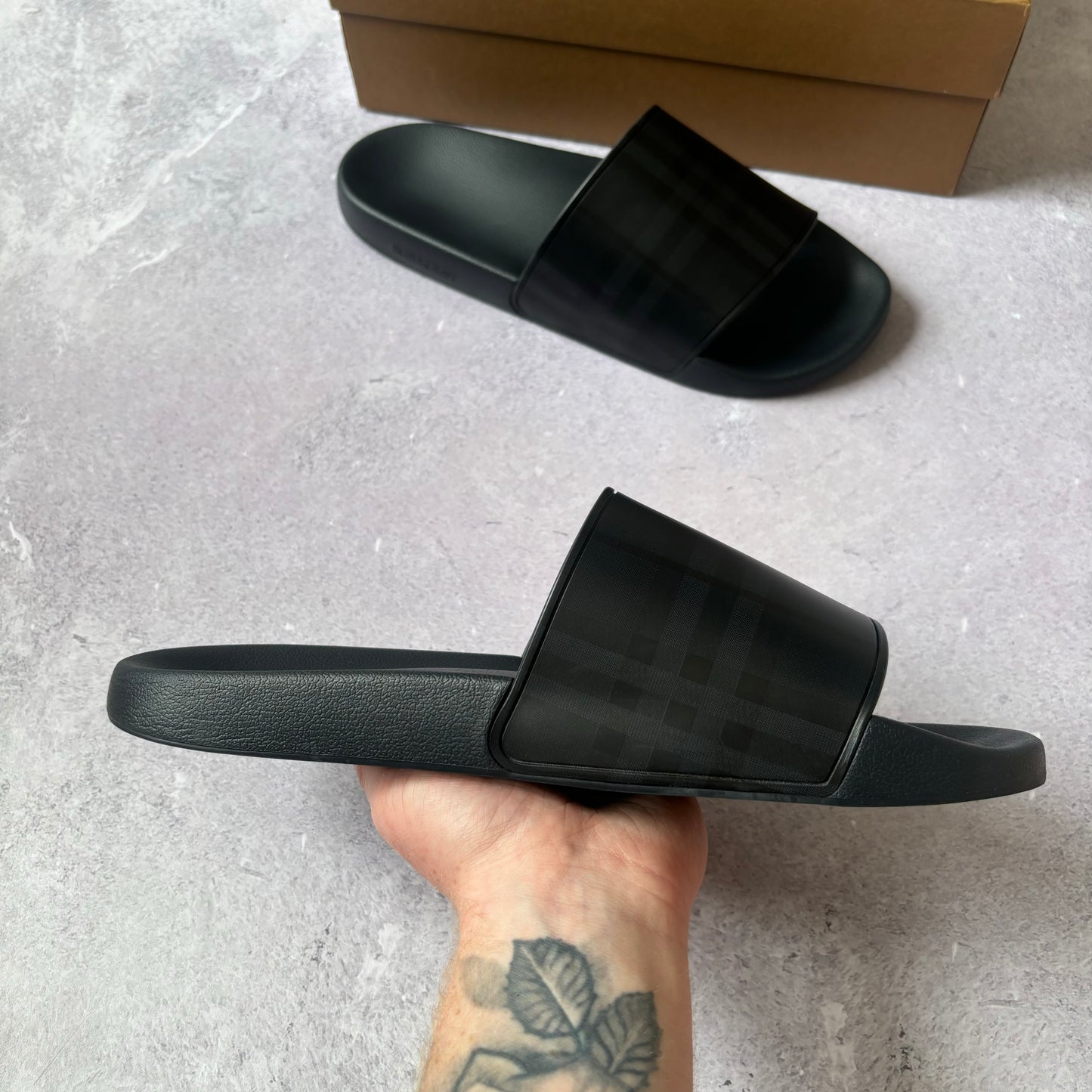 Burberry Sliders - UK 11