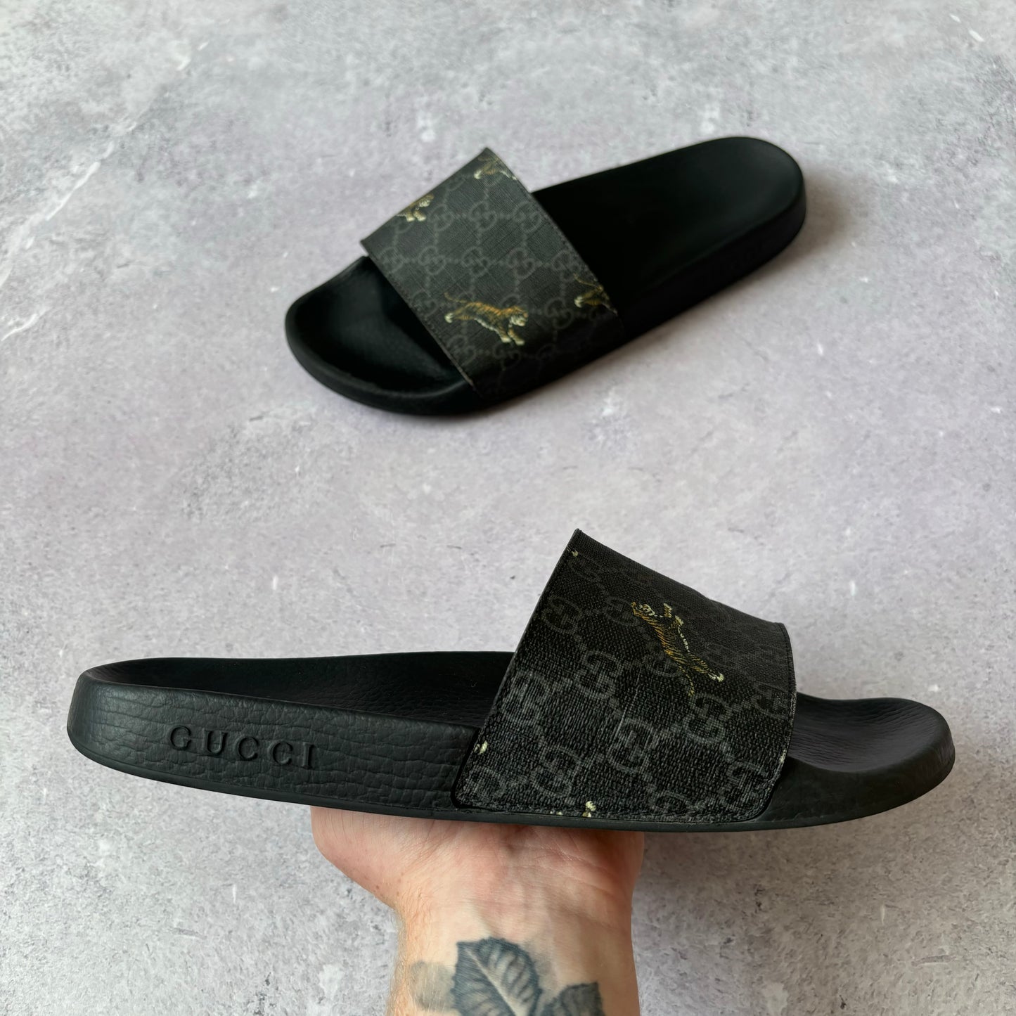 Gucci Sliders - UK 9