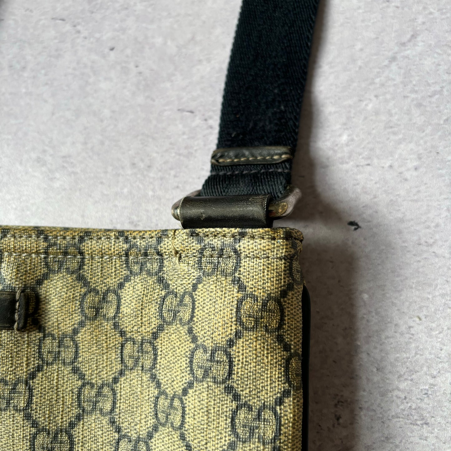 Gucci Messenger Bag