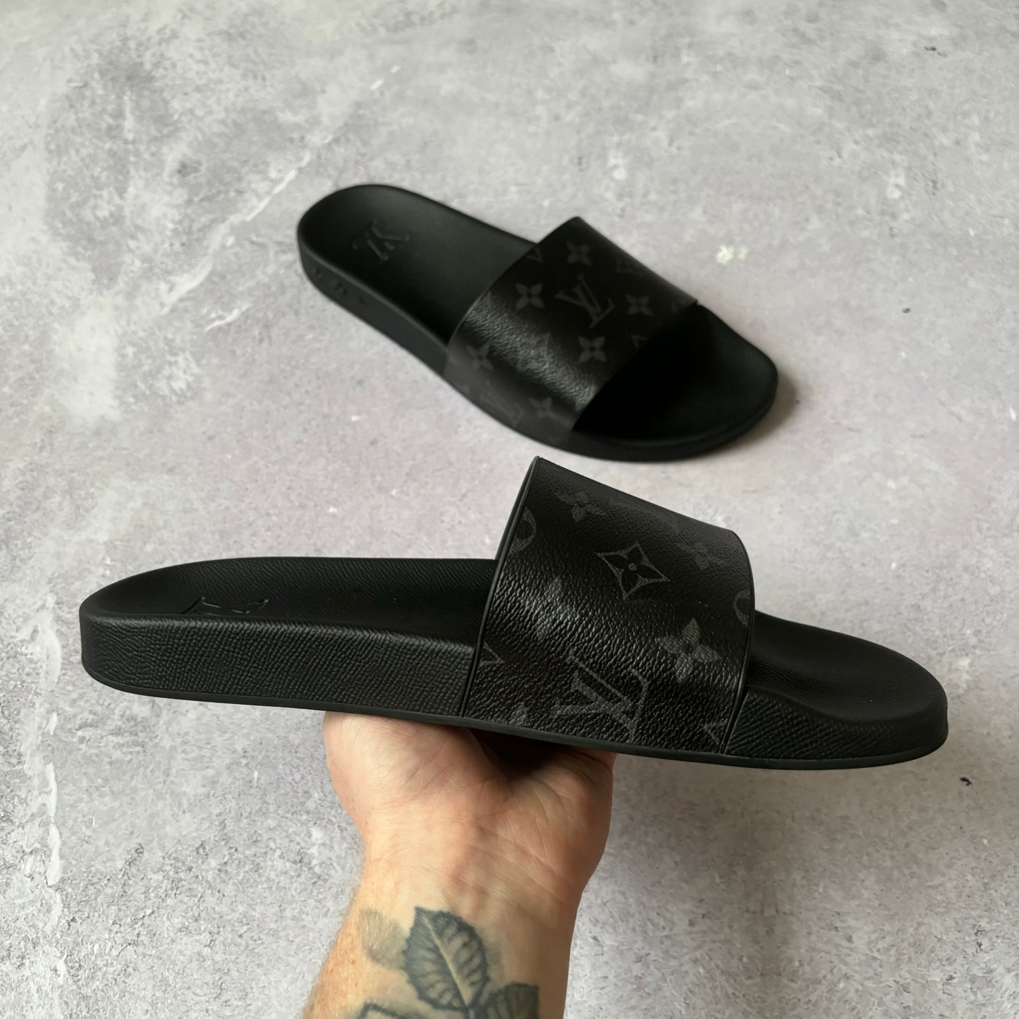 Louis Vuitton Waterfront Mule Sliders - UK 9