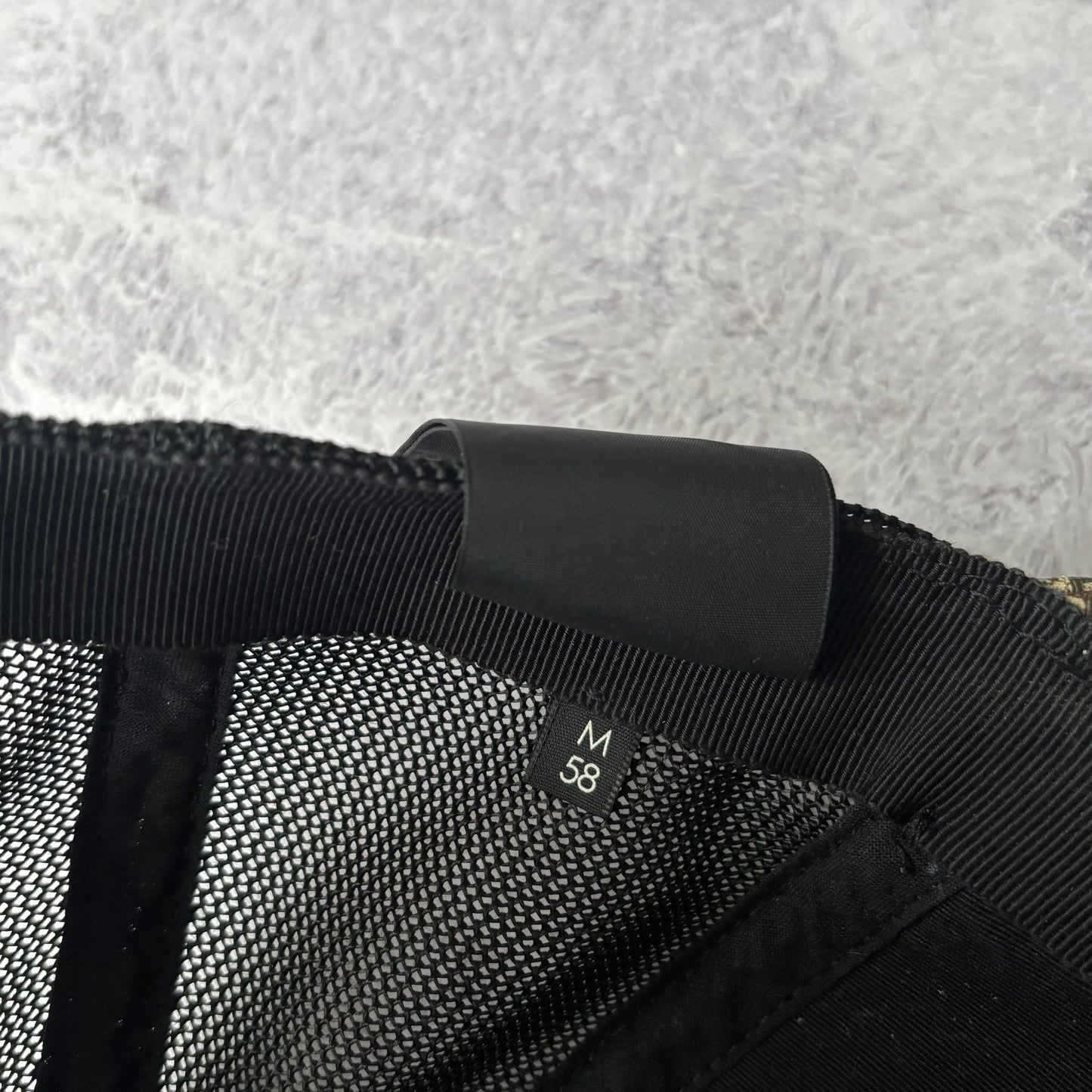 Gucci Cap - Medium