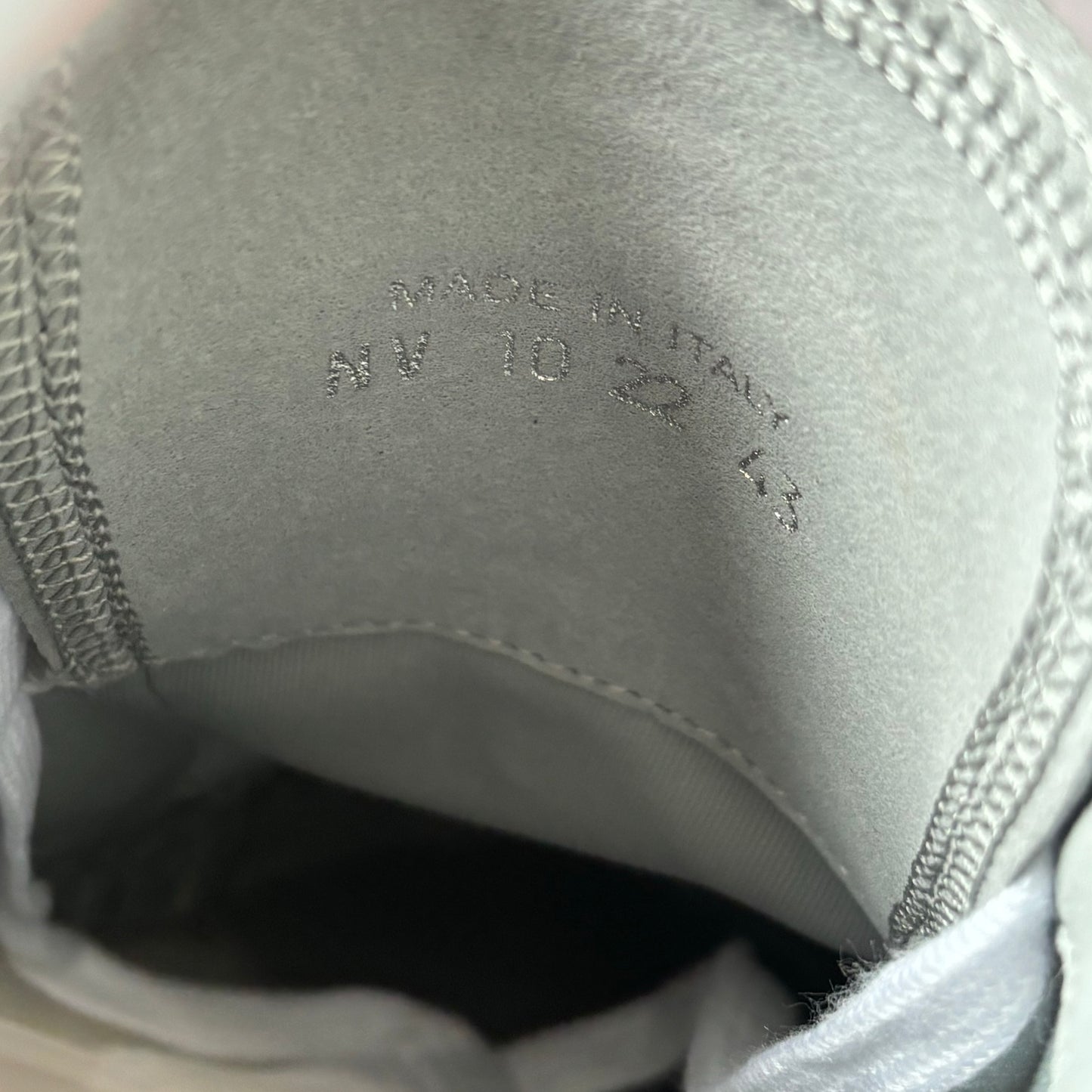 Brand New Dior B23 Low Trainers - UK 9