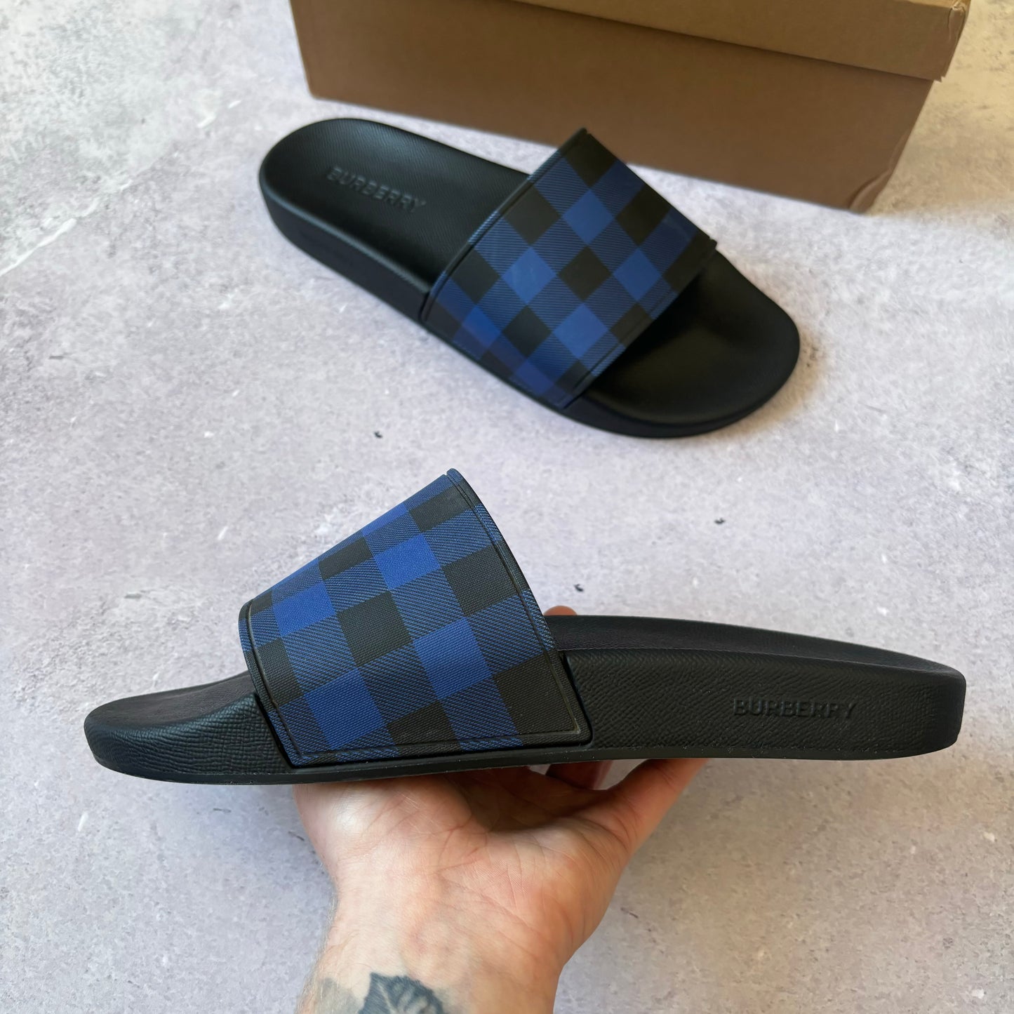 Burberry Sliders - UK 10