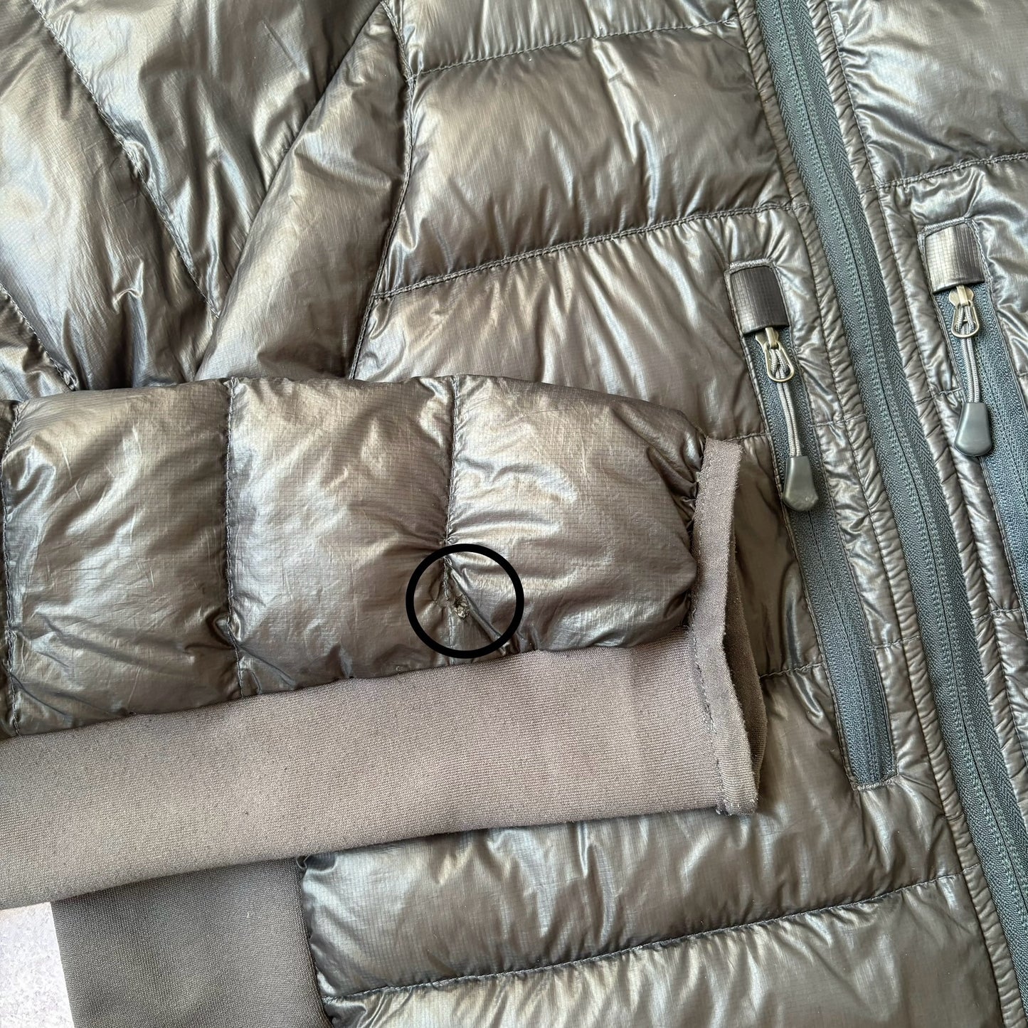 Canada Goose Hybridge Jacket - Fits Large/XL