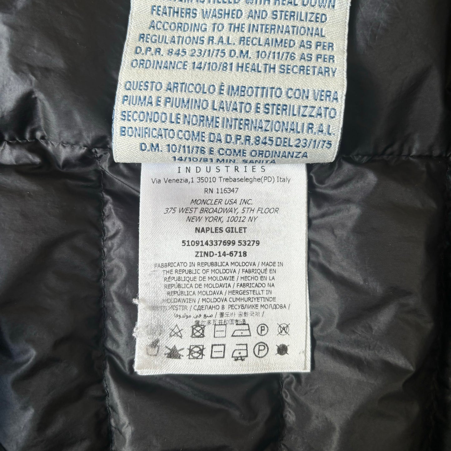 Moncler Naples Gilet - Size 6