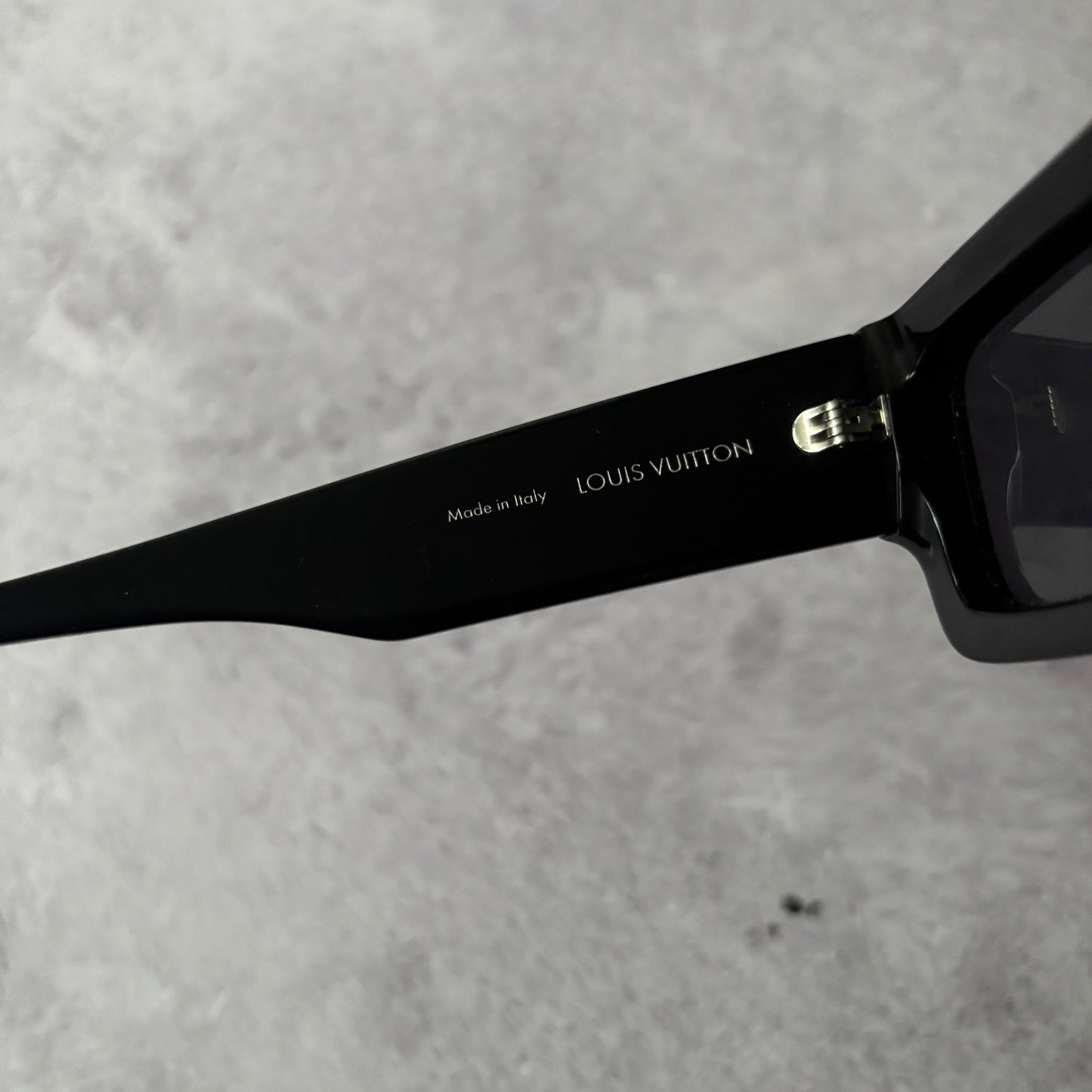 Louis Vuitton Clash Low Square Sunglasses
