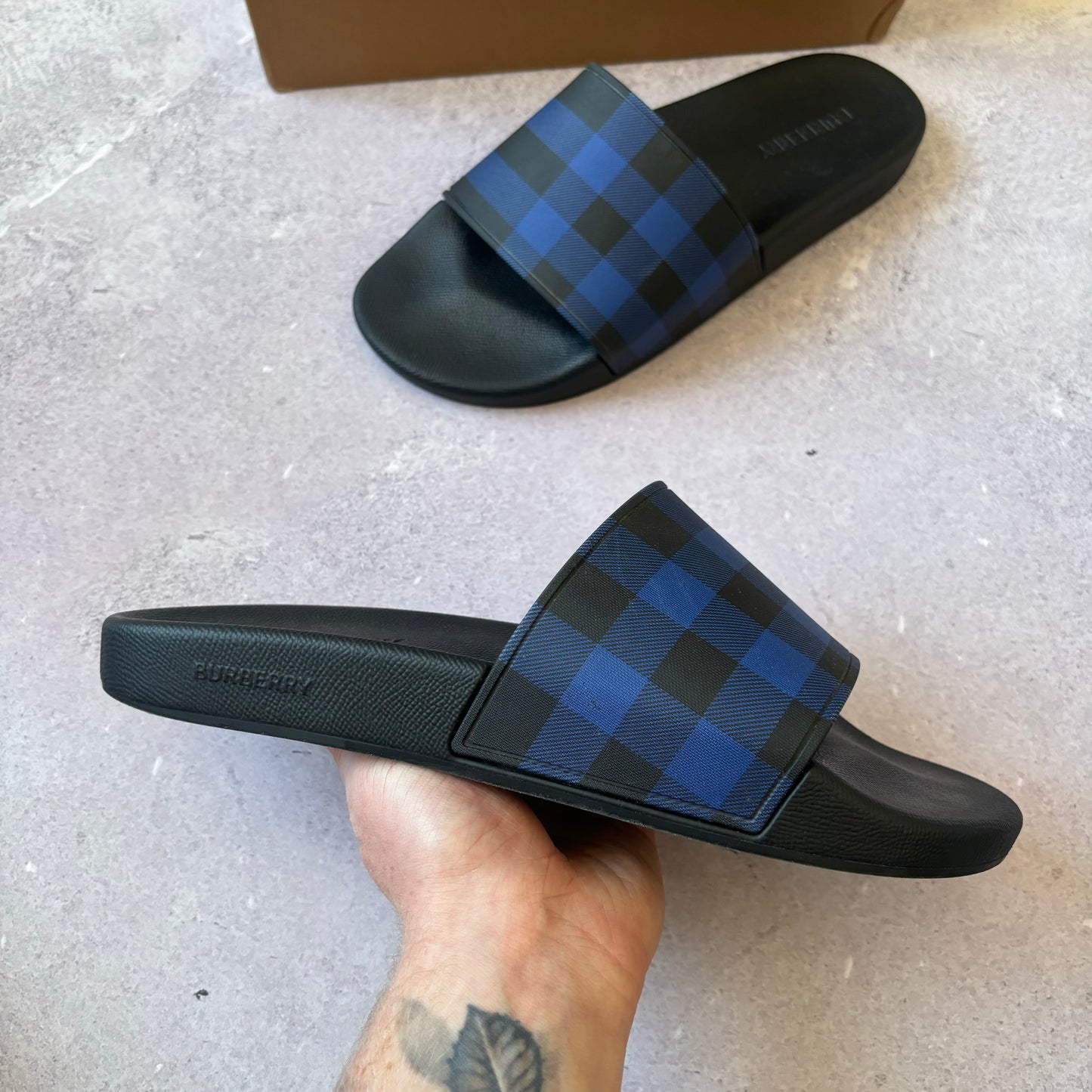 Burberry Sliders - UK 10