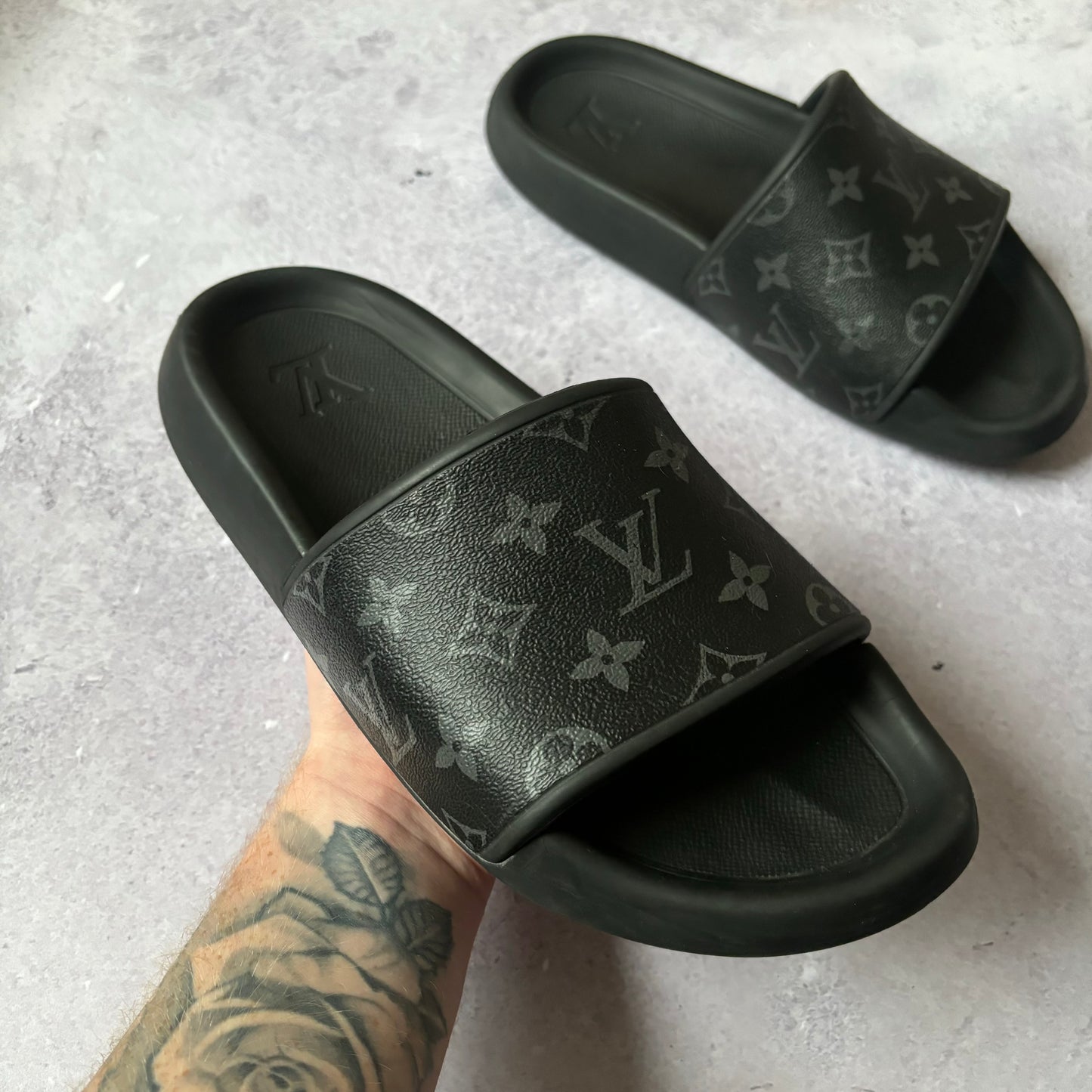 Louis Vuitton Sliders - UK 8