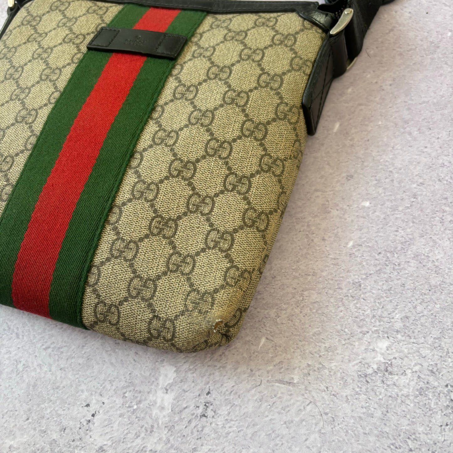 Gucci Messenger Bag
