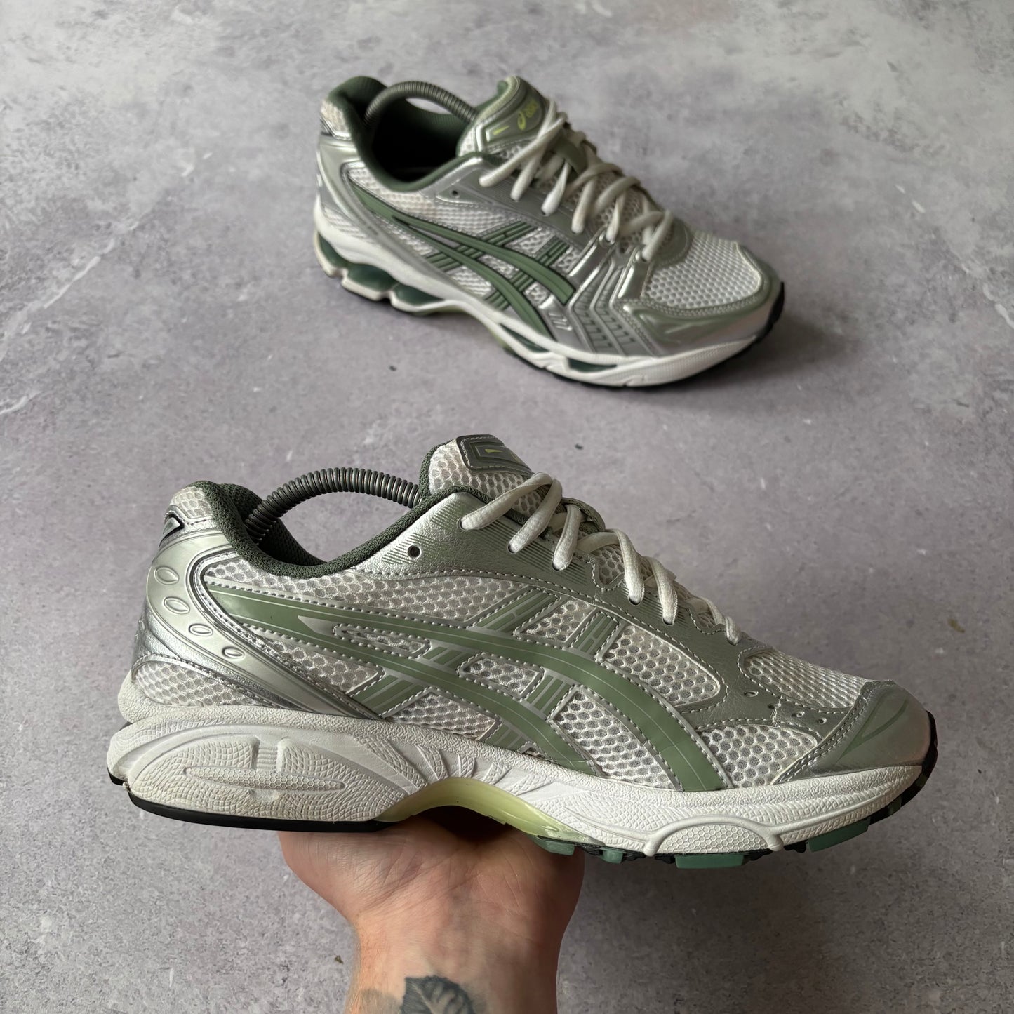 Asics Gel-Kayano 14 Trainers - UK 7.5