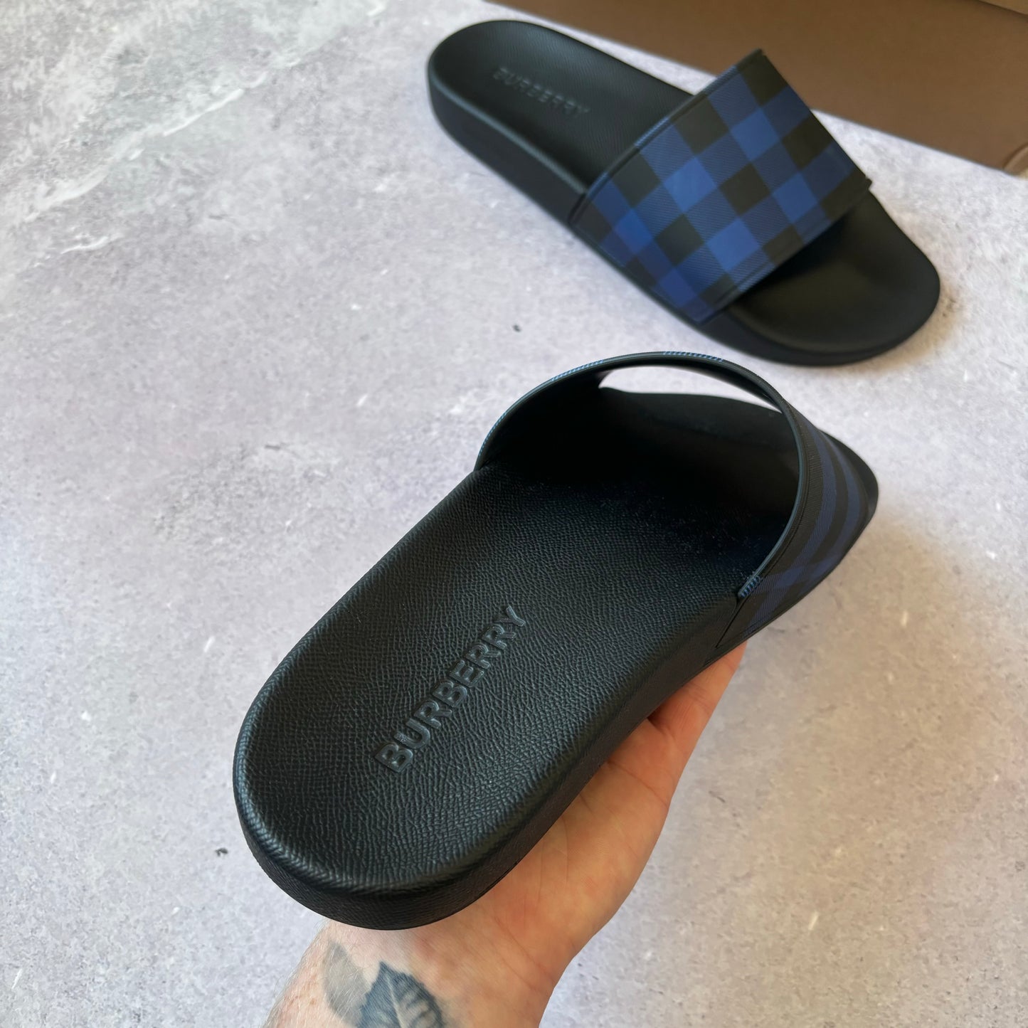 Burberry Sliders - UK 10