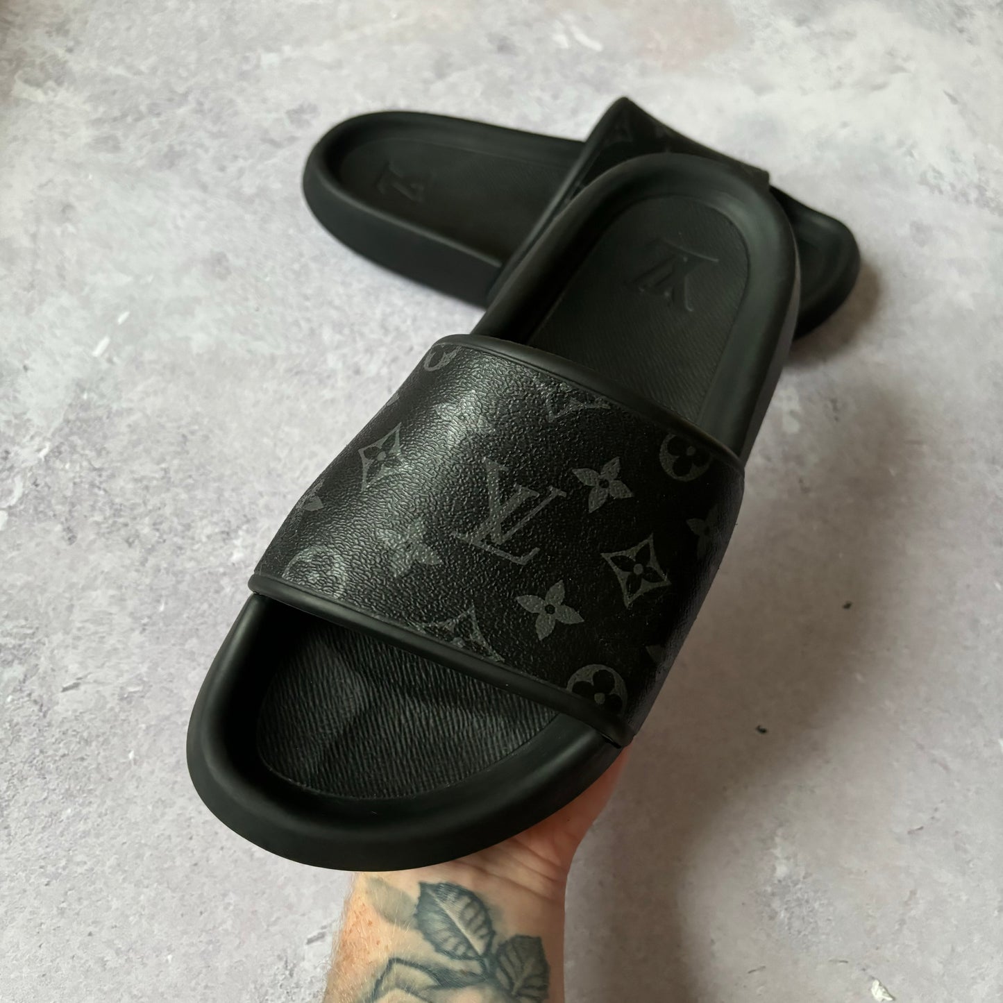 Louis Vuitton Sliders - UK 8