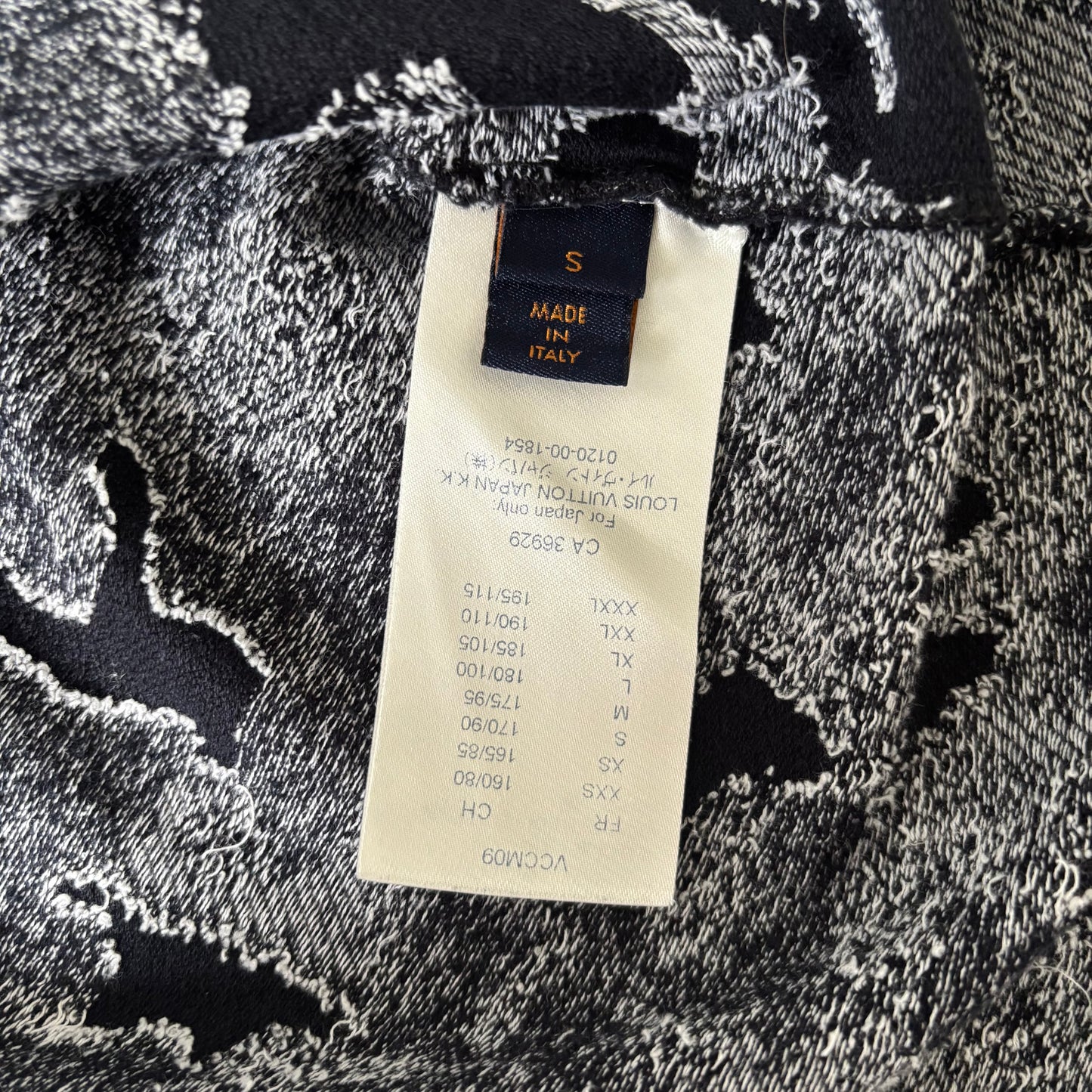Louis Vuitton T-Shirt - Small