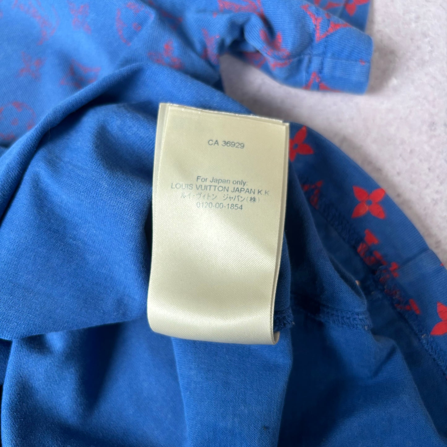 Louis Vuitton T-Shirt - XS