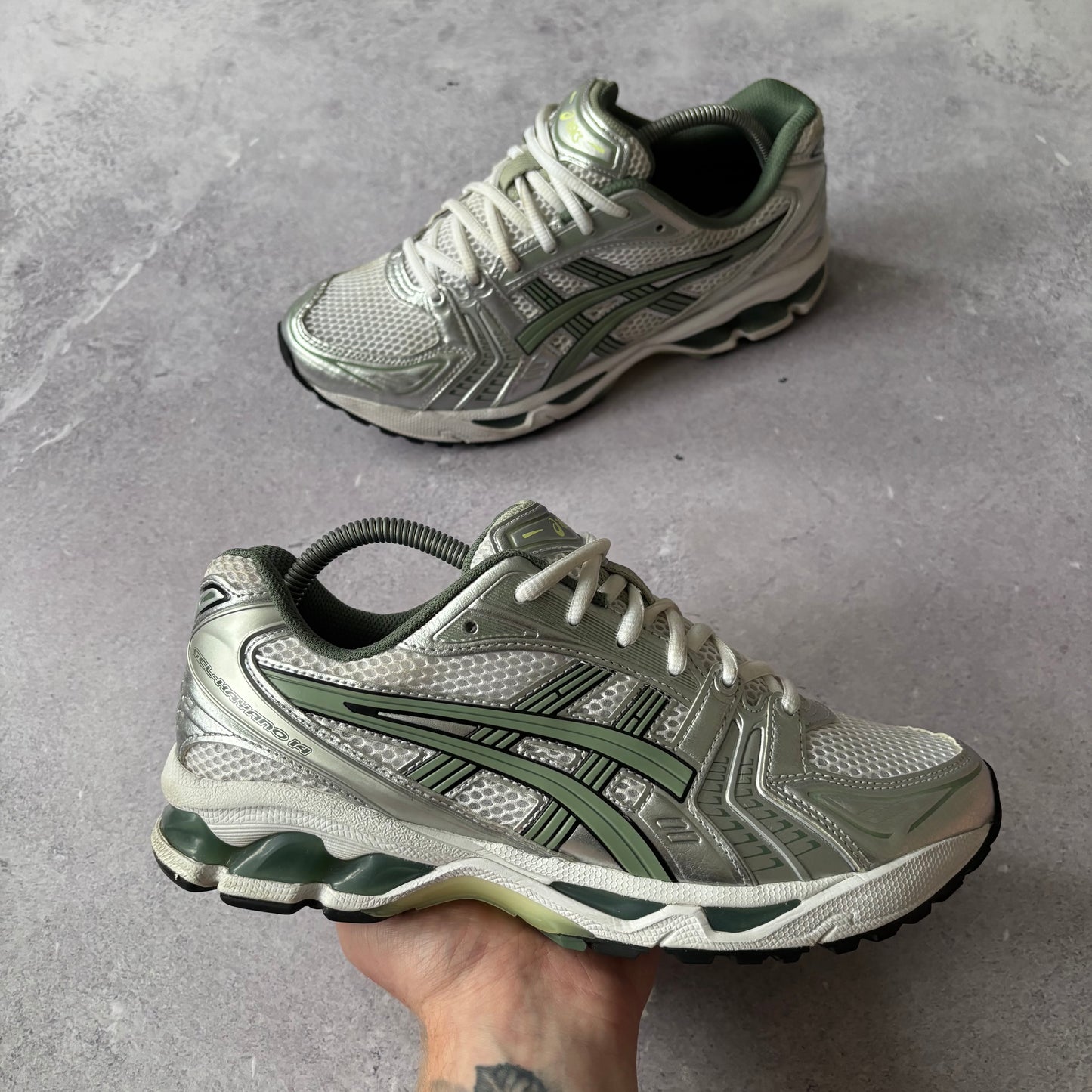 Asics Gel-Kayano 14 Trainers - UK 7.5