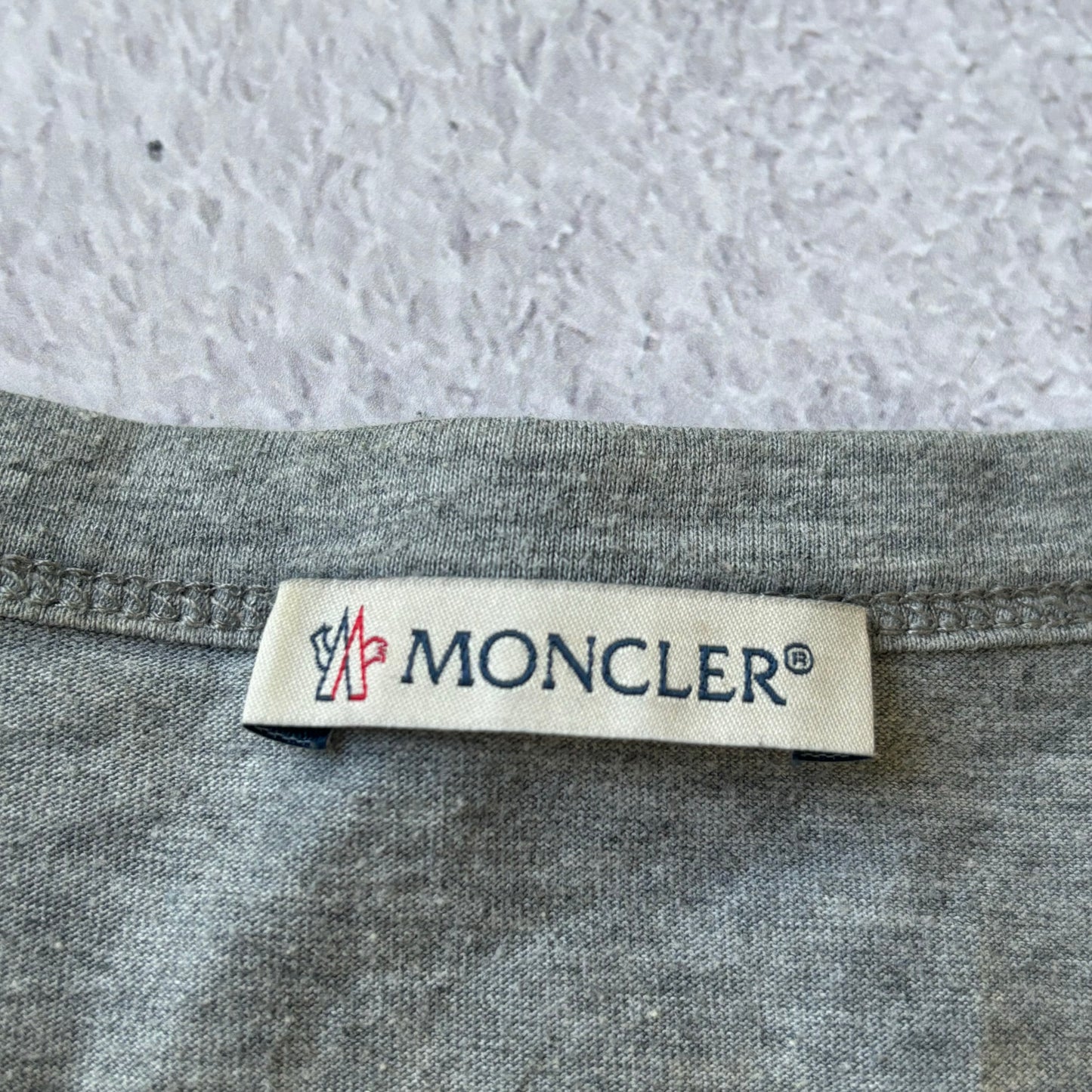 Moncler T-Shirt - Medium