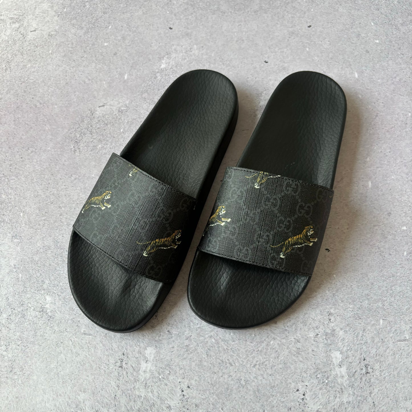 Gucci Sliders - UK 9