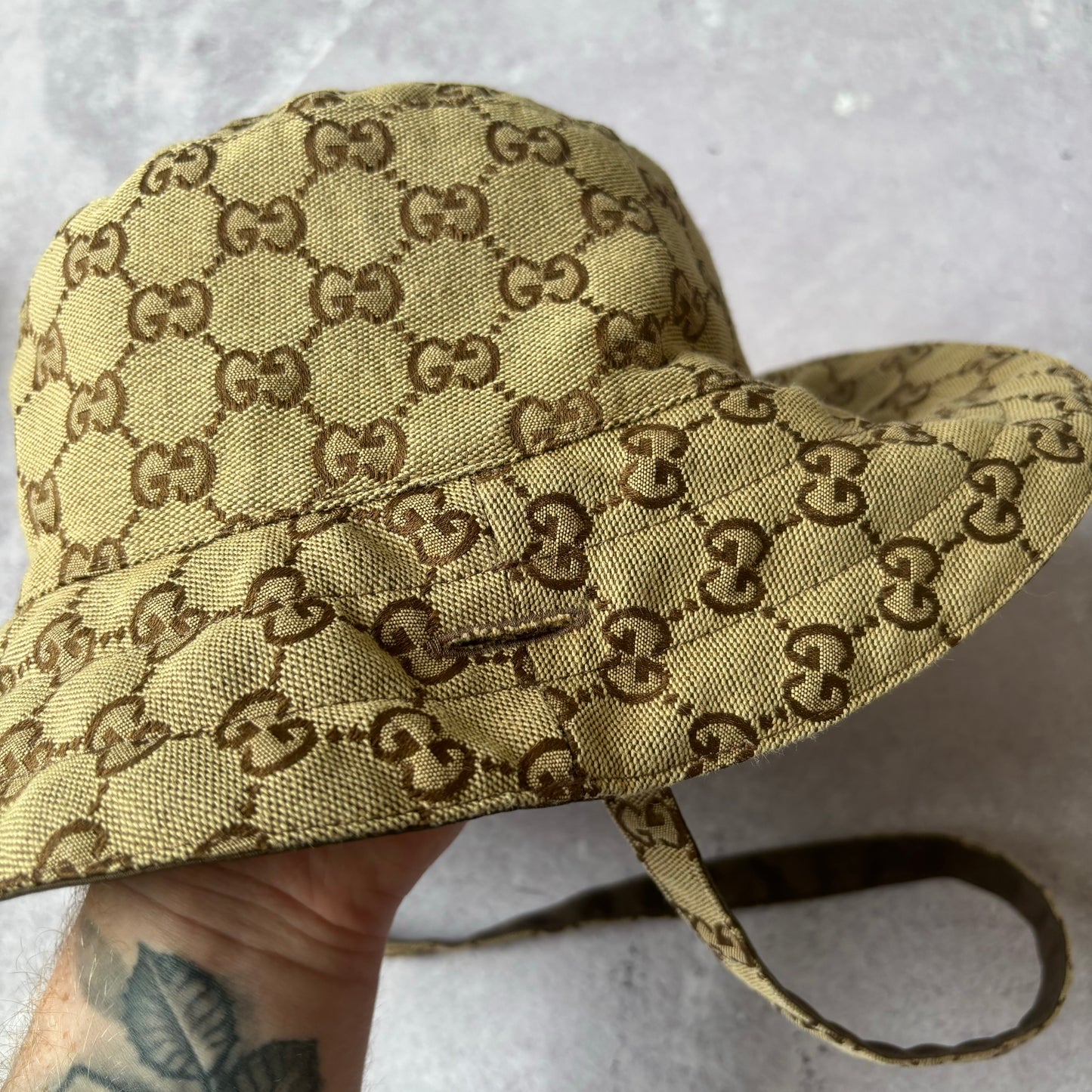Gucci Bucket Hat (Reversible)