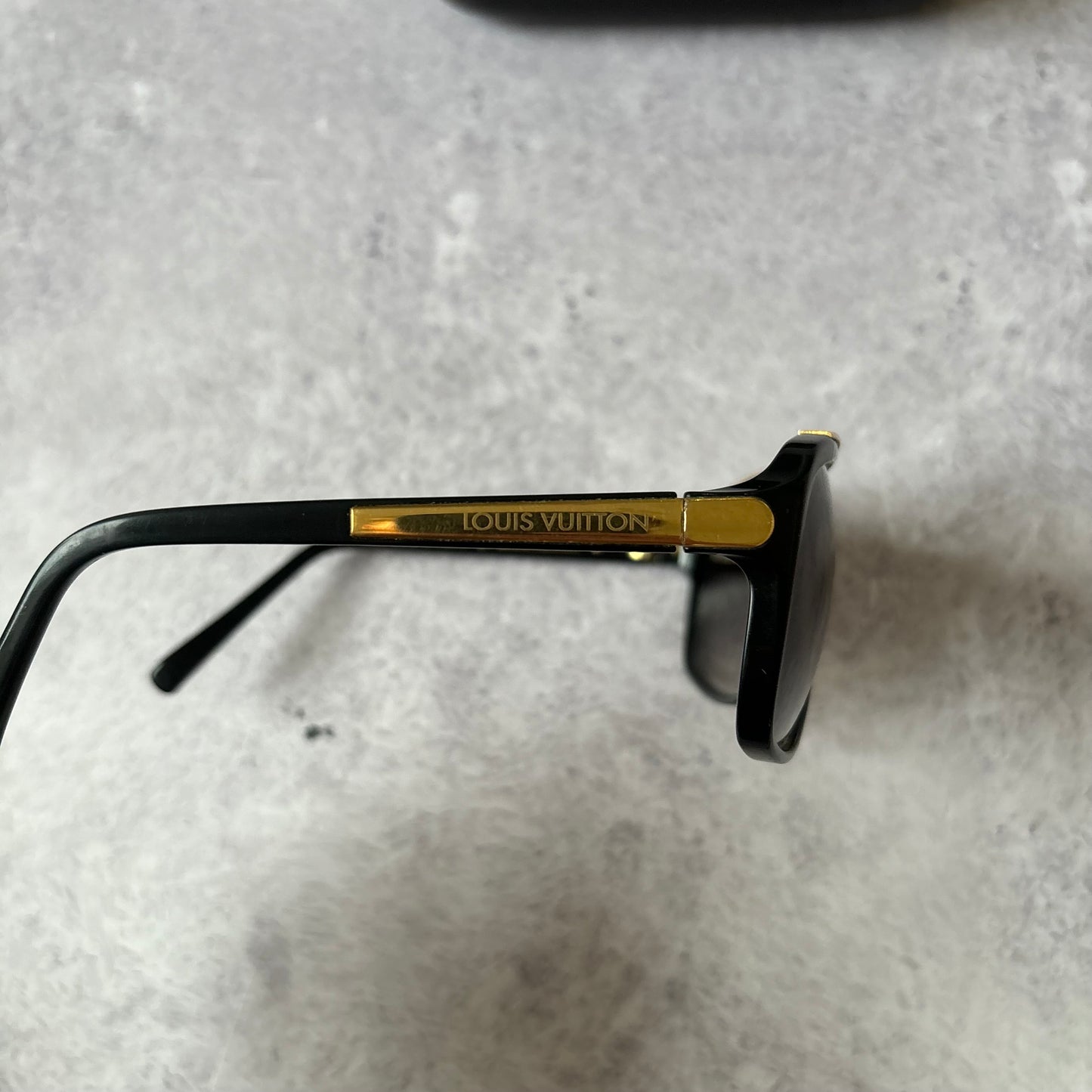 Louis Vuitton Evidence Sunglasses
