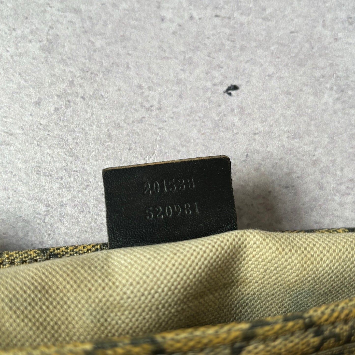 Gucci Messenger Bag