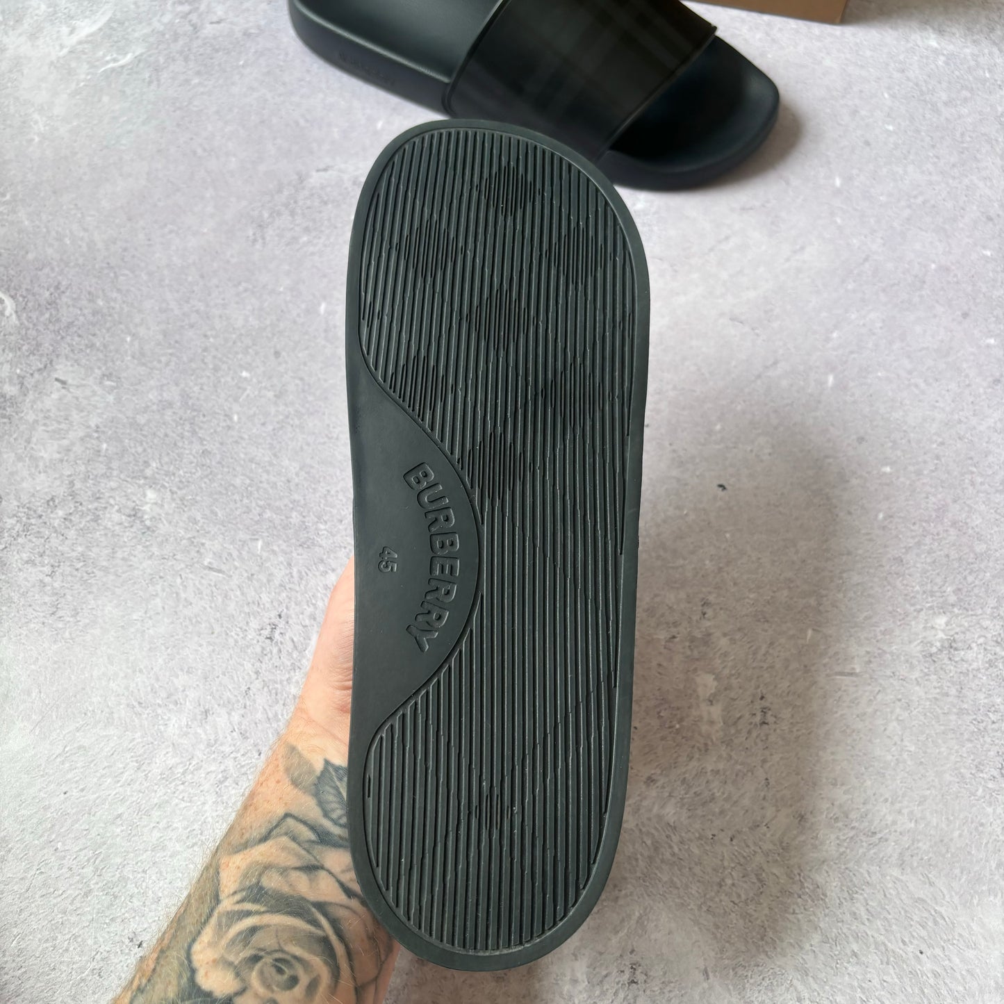 Burberry Sliders - UK 11