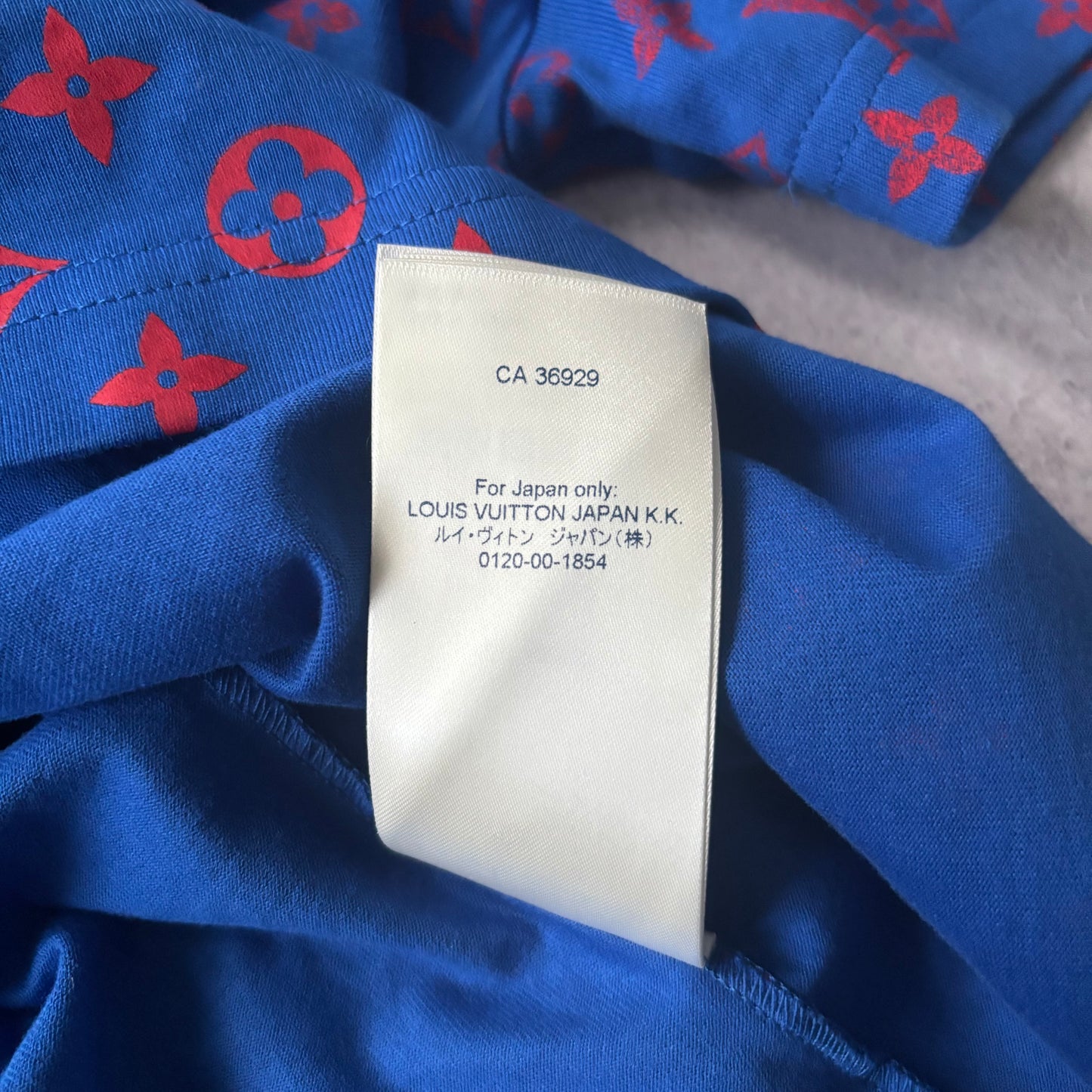 Louis Vuitton Gradient T-Shirt - Medium